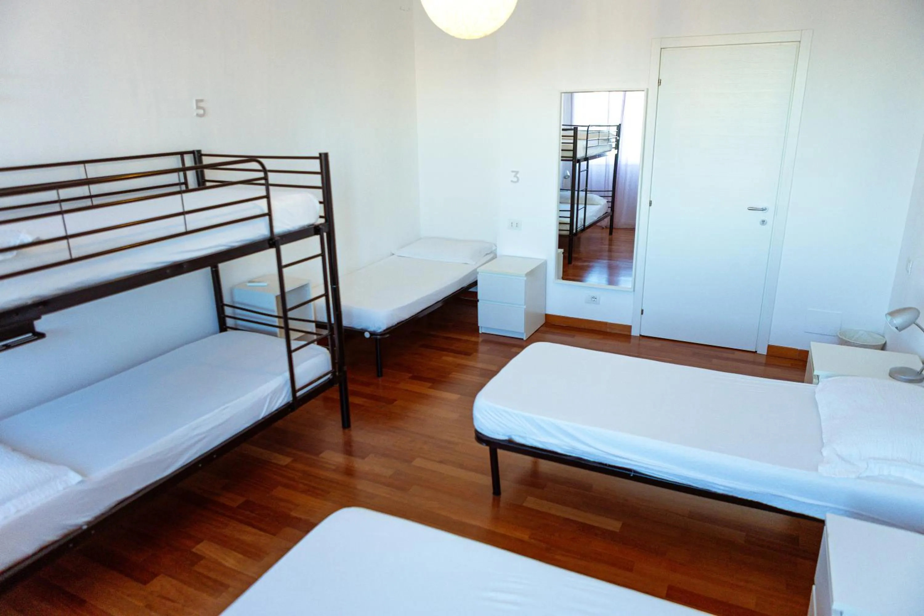 Bed in B&B Best Hostel Milano