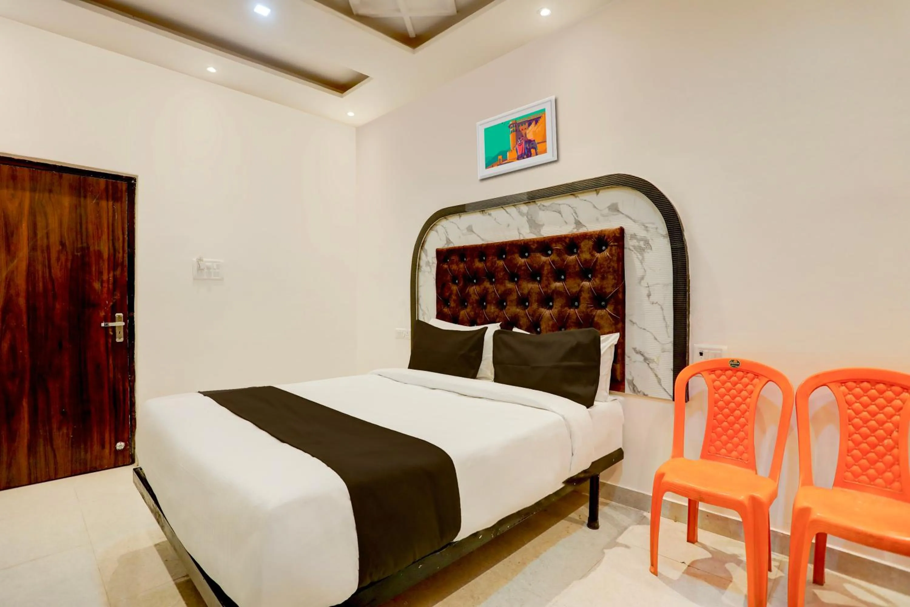 Bedroom in Super Hotel O SHIVA VALLEY HOTEL
