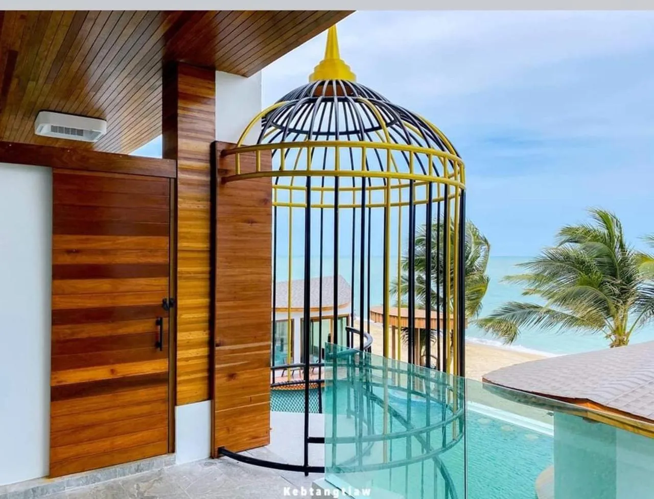 Balcony/Terrace in Hotel Villa AoKhanom Beachfront