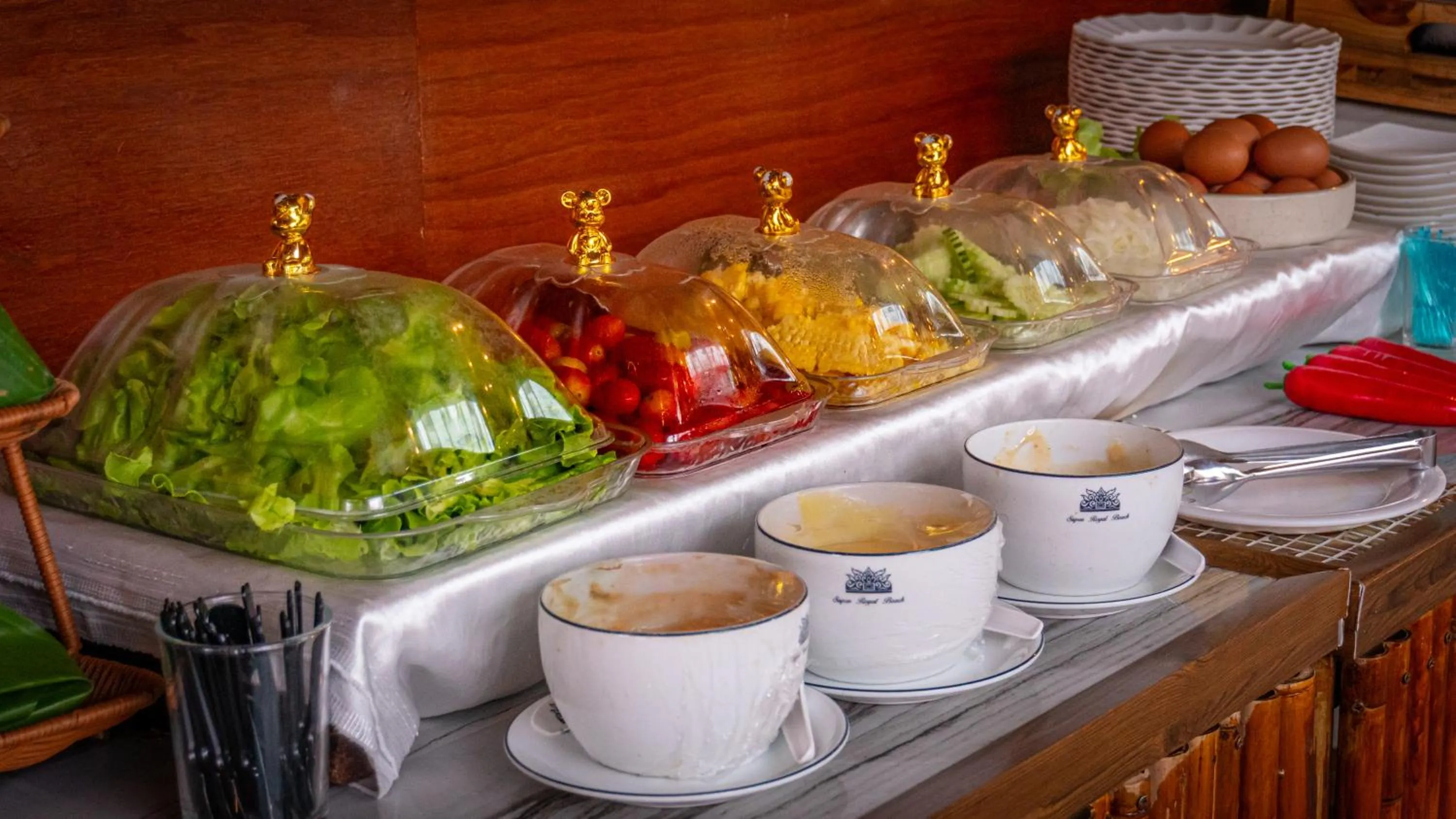 Breakfast in Hotel Villa AoKhanom Beachfront