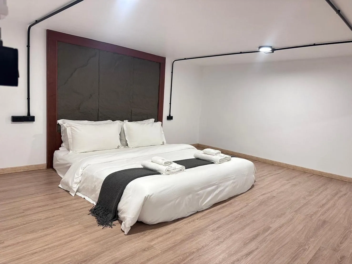 Bed in Hotel Villa AoKhanom Beachfront