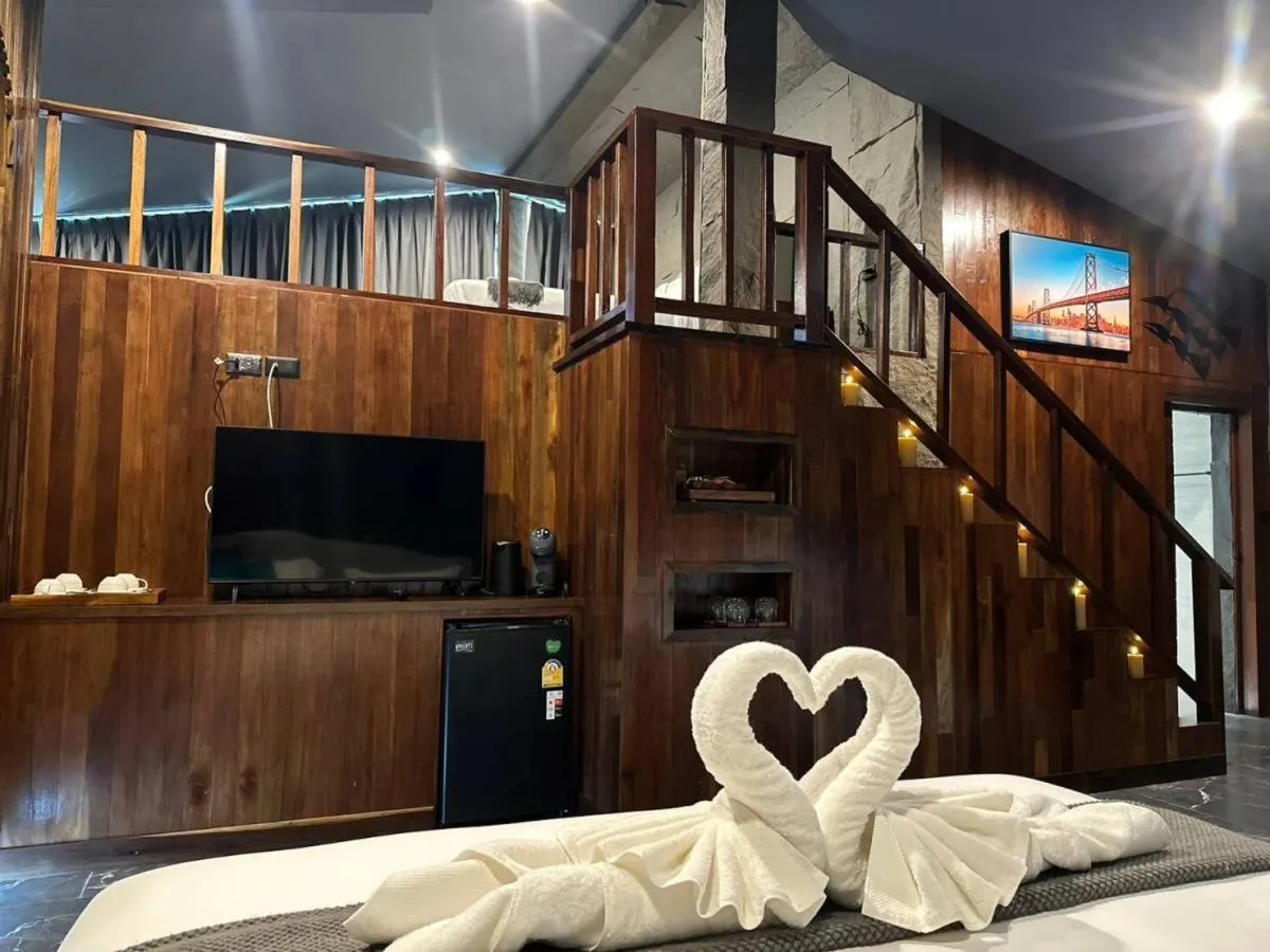 Property building in Hotel Villa AoKhanom Beachfront