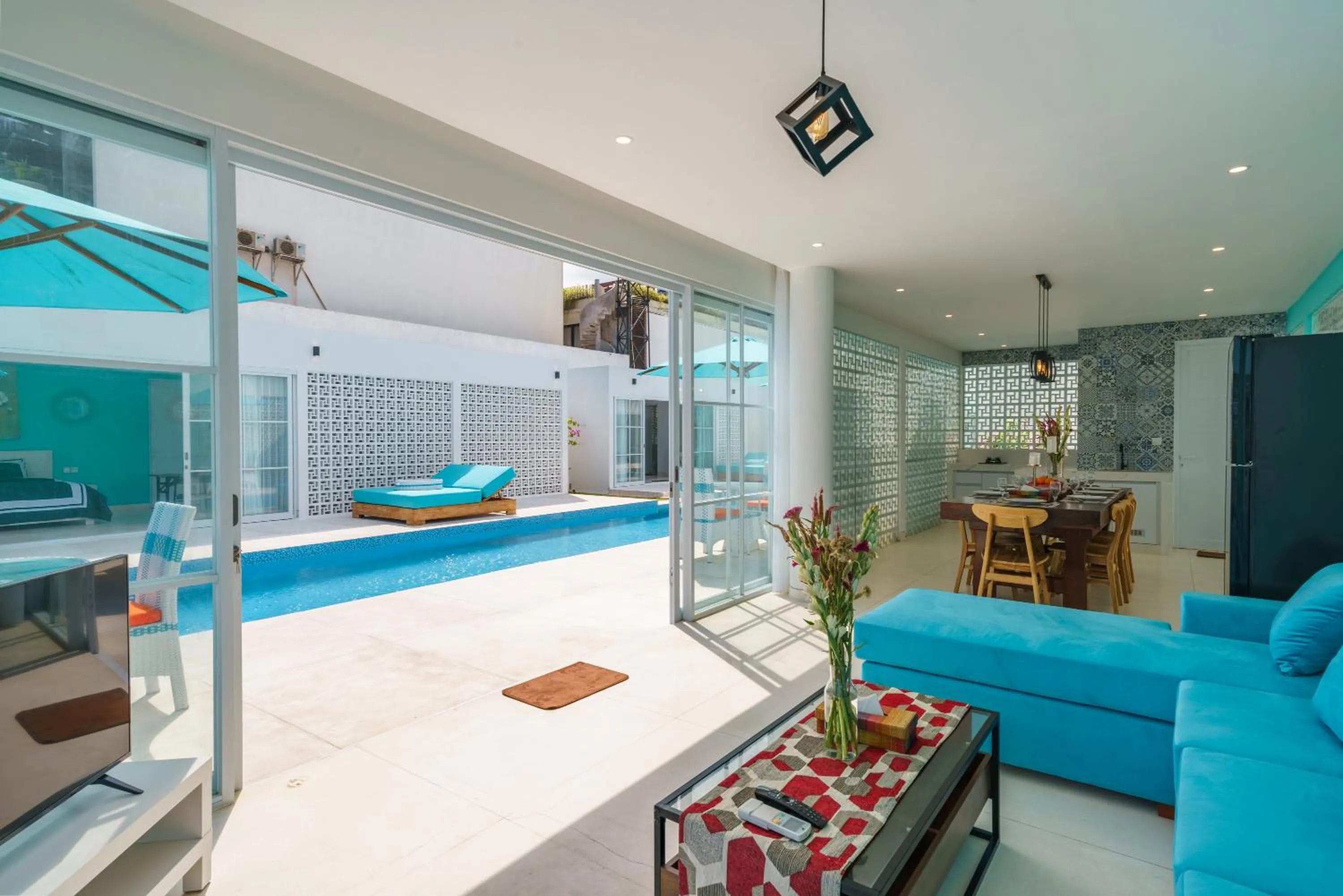 TV and multimedia in Abian Kapas Beach House