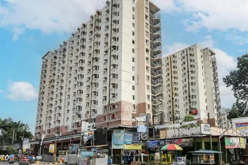 OYO 93585 Apartemen Cibubur Village By Raja Property