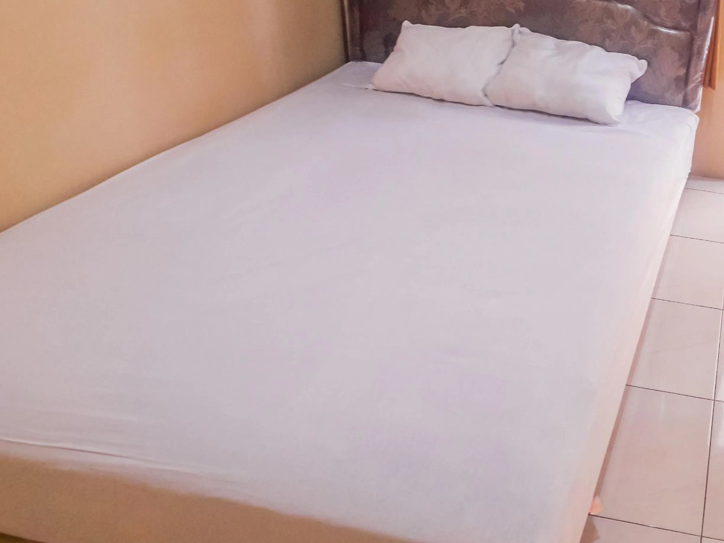 Bedroom, Bed in Hotel O Kost Naura