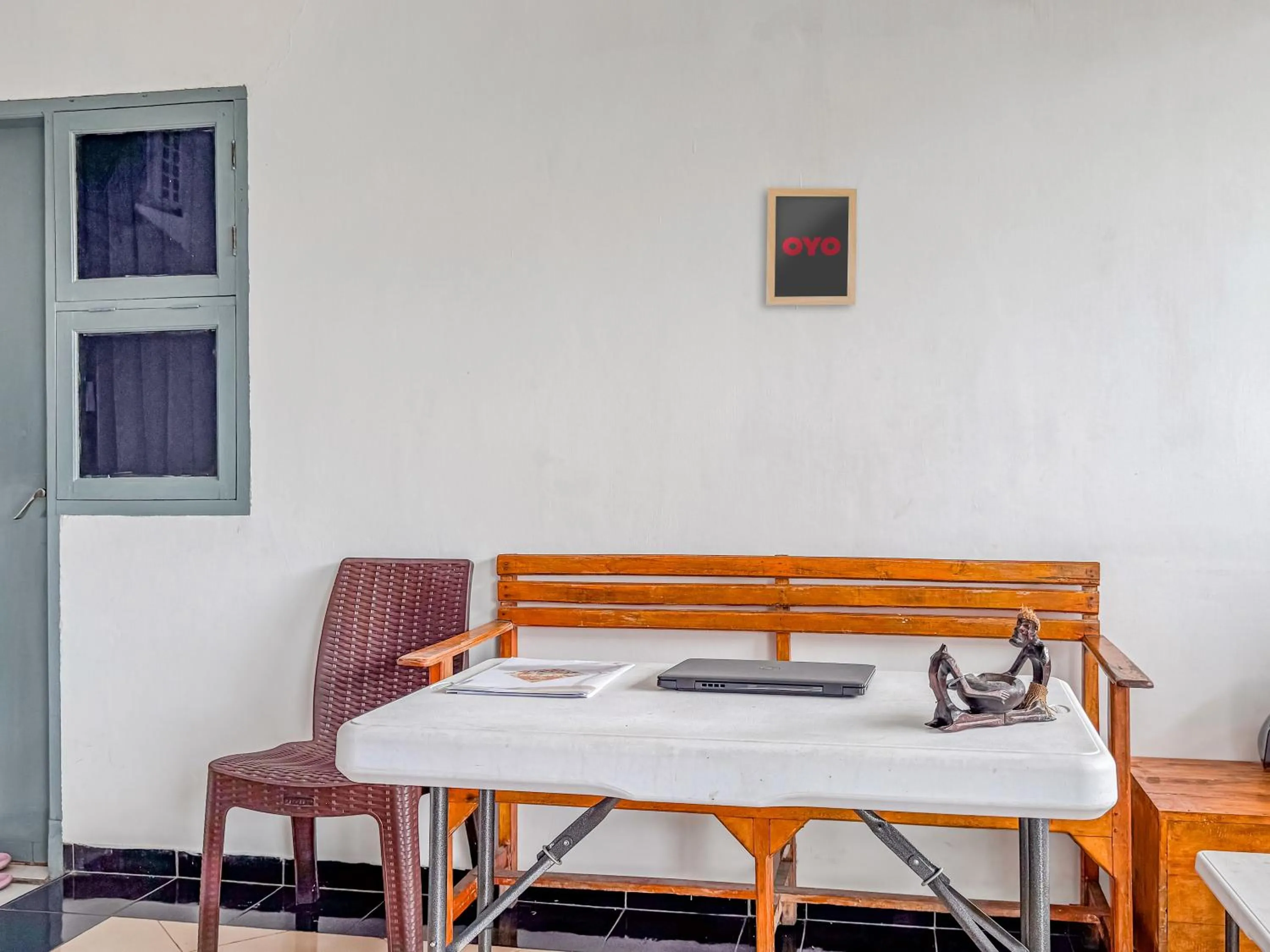 Lobby or reception in Hotel O Kost Naura