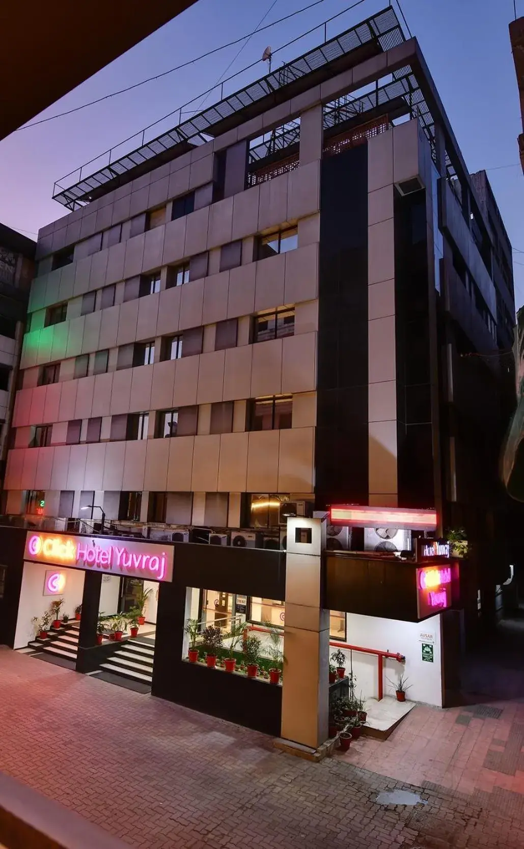 Click Hotel Yuvraj Click Hotel Yuvraj