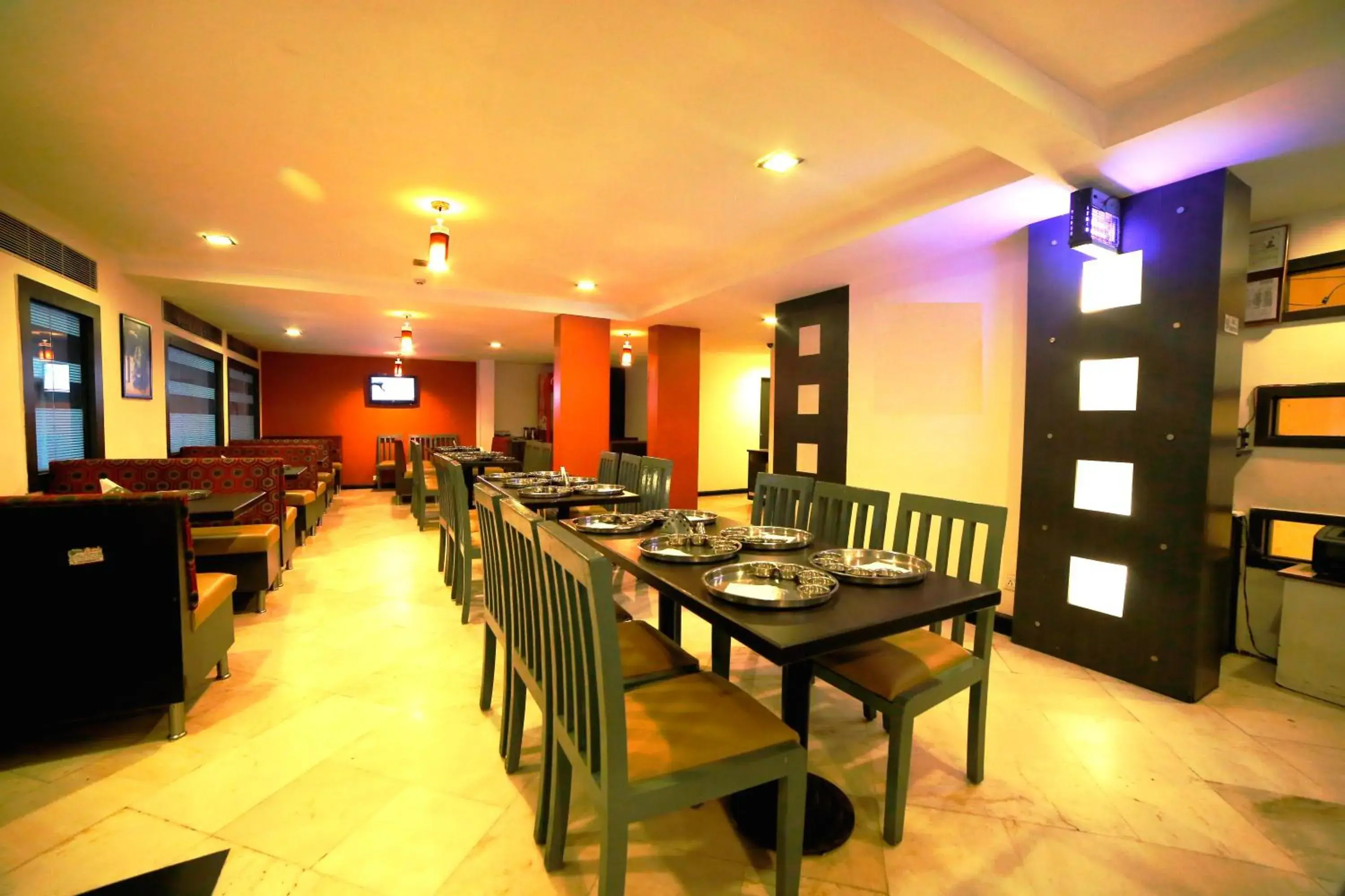 Restaurant/places to eat in Click Hotel Yuvraj Restaurant/places to eat in Click Hotel Yuvraj