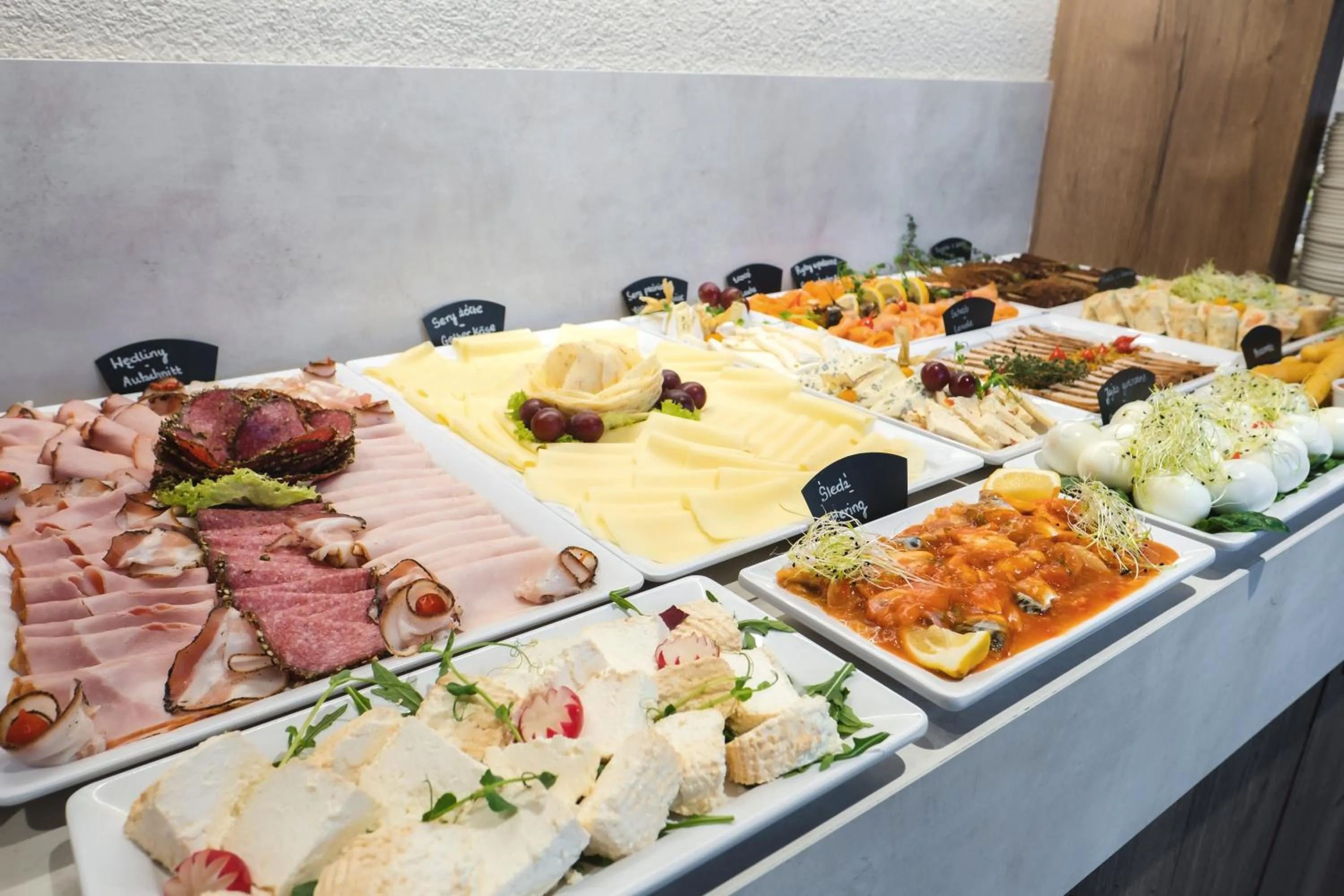 Breakfast in Hotel GLAR Conference & SPA