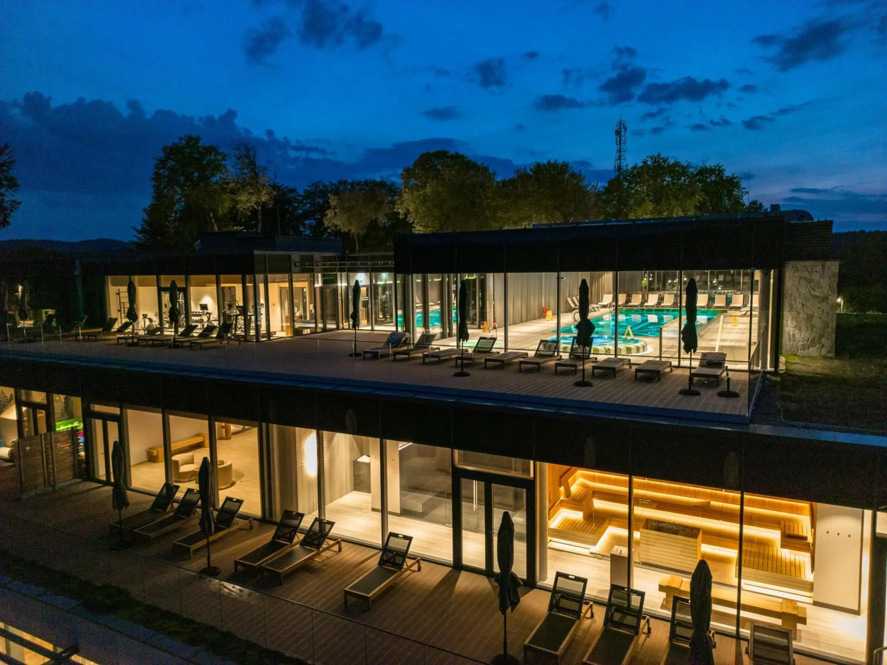 Property building in Hotel GLAR Conference & SPA Property building in Hotel GLAR Conference & SPA