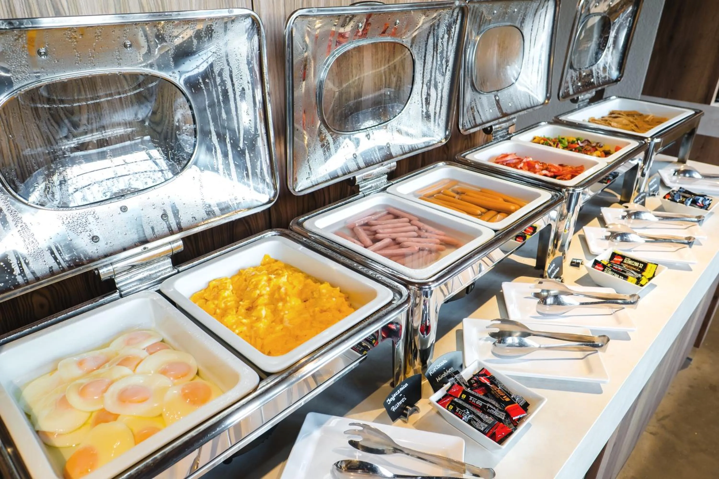 Breakfast in Hotel GLAR Conference & SPA