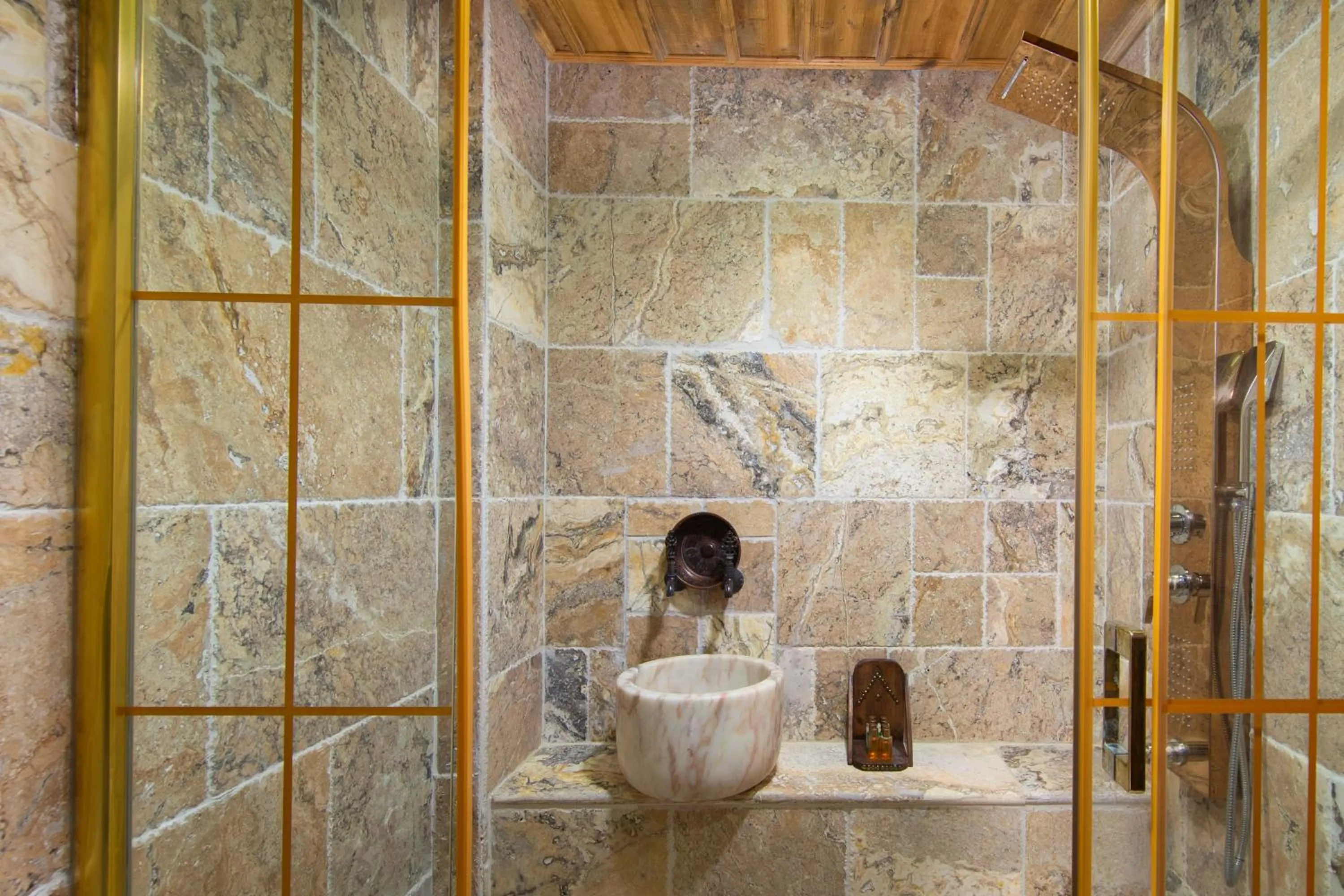 Public Bath in Cappadocia Chiaro