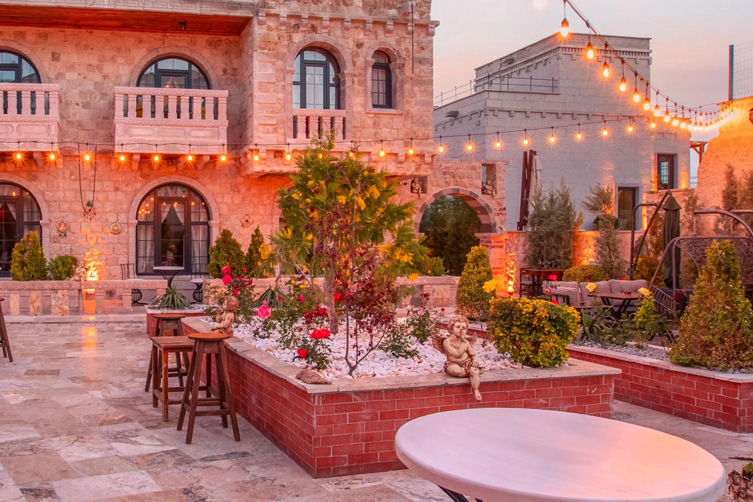 Patio in Cappadocia Chiaro
