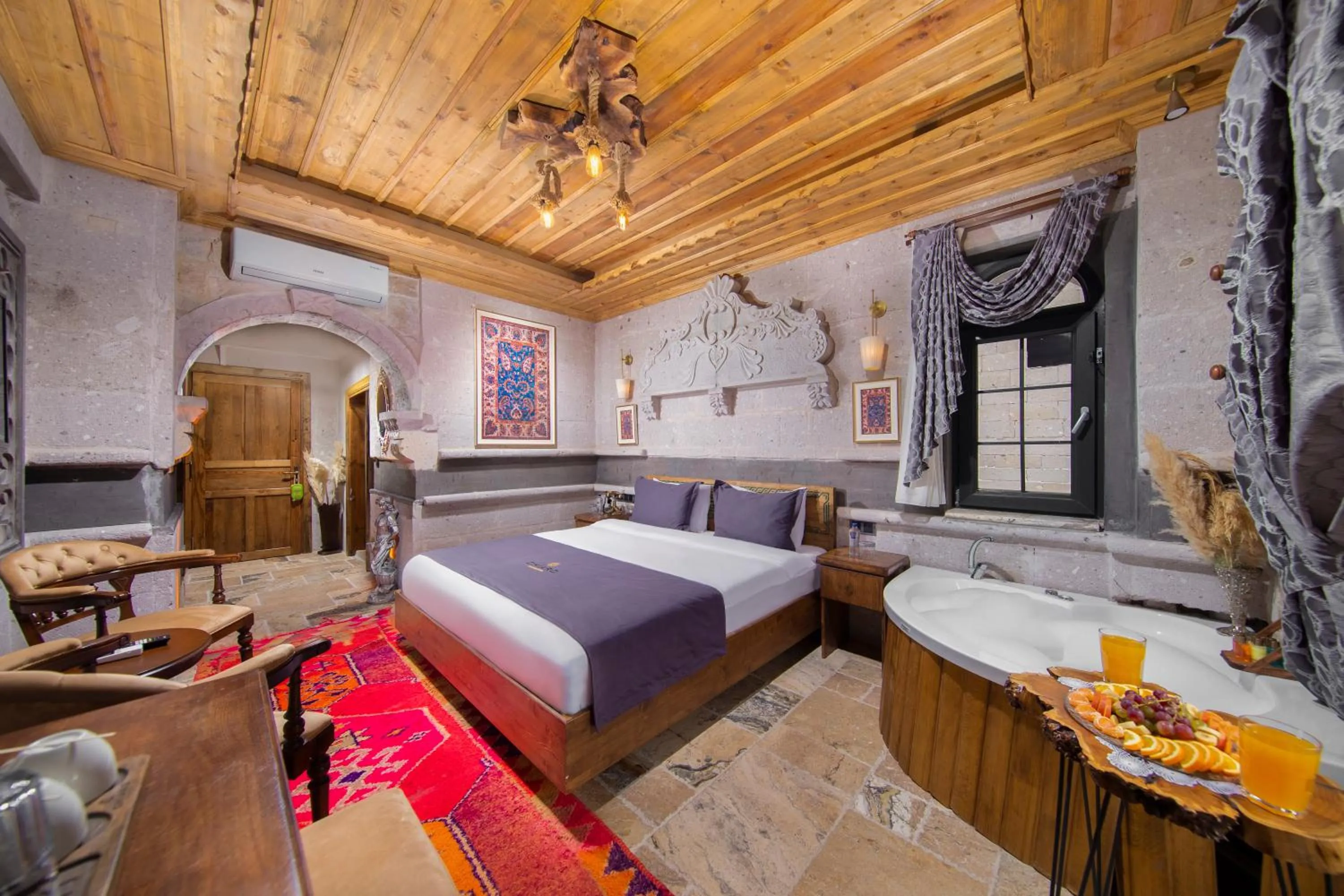 Bed in Cappadocia Chiaro