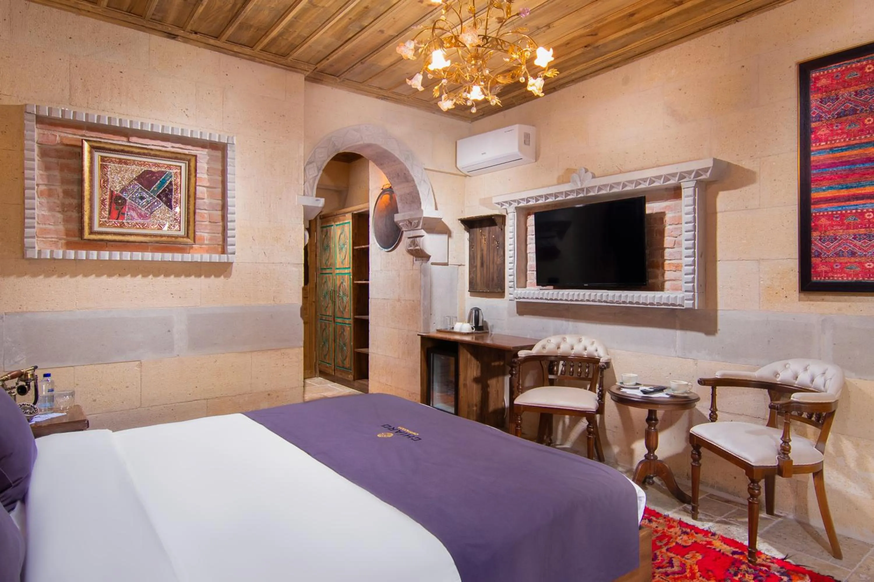 Bed in Cappadocia Chiaro