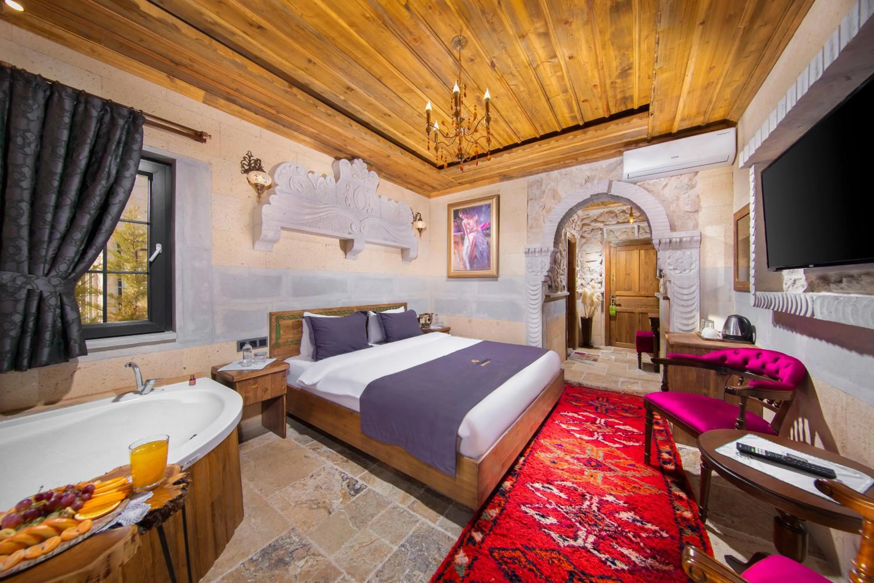 Bed in Cappadocia Chiaro