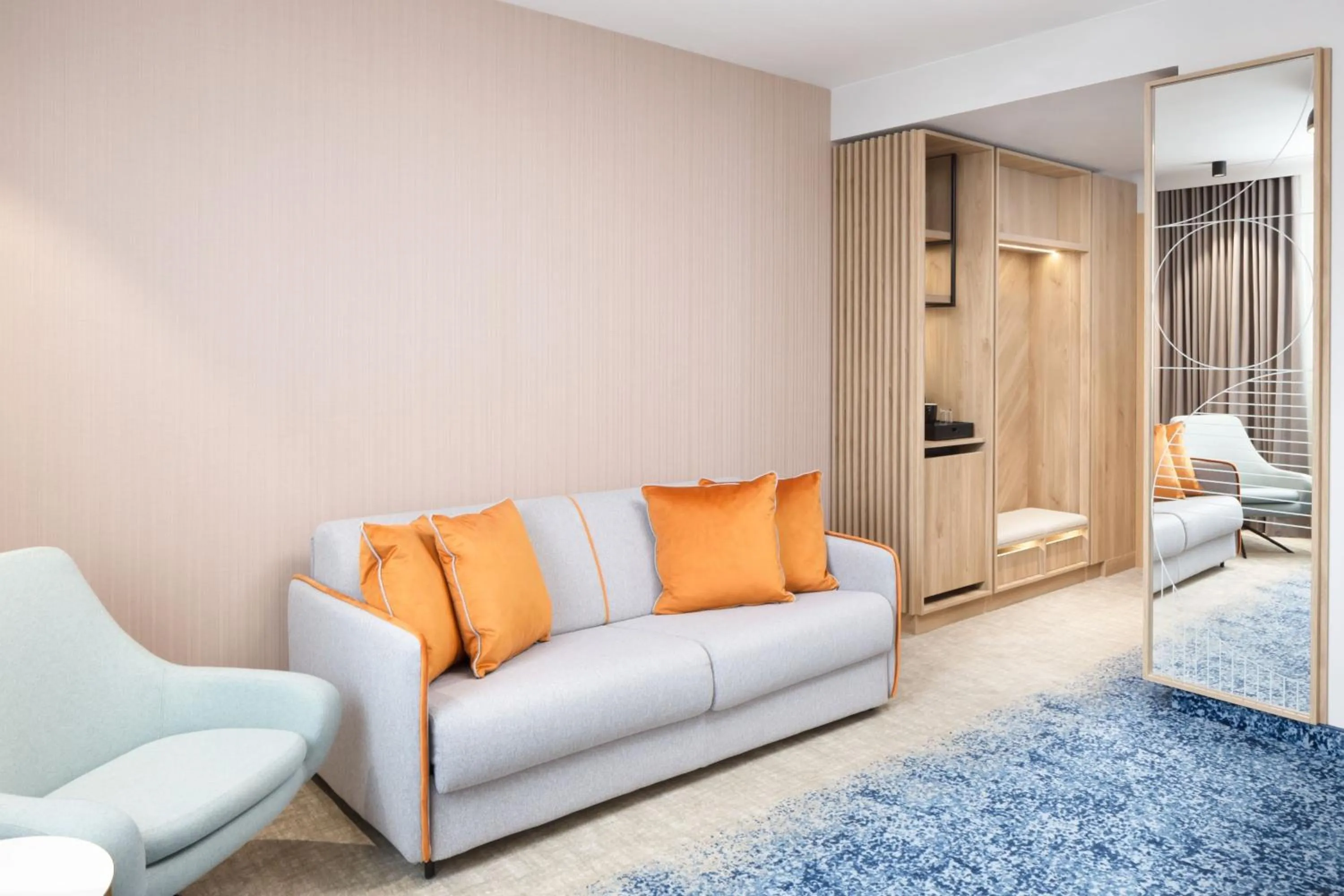 Photo of the whole room in Courtyard by Marriott Cluj - Napoca Downtown