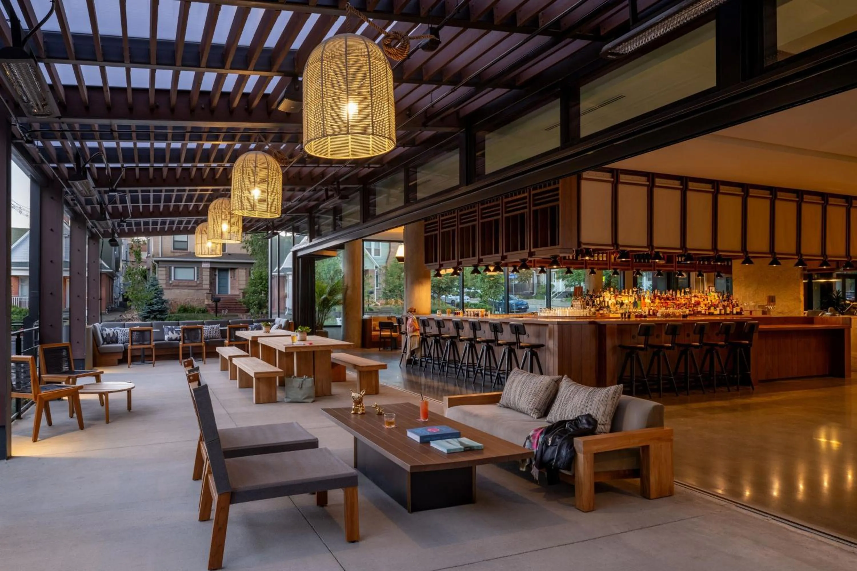 Lounge or bar in Moxy Boulder University