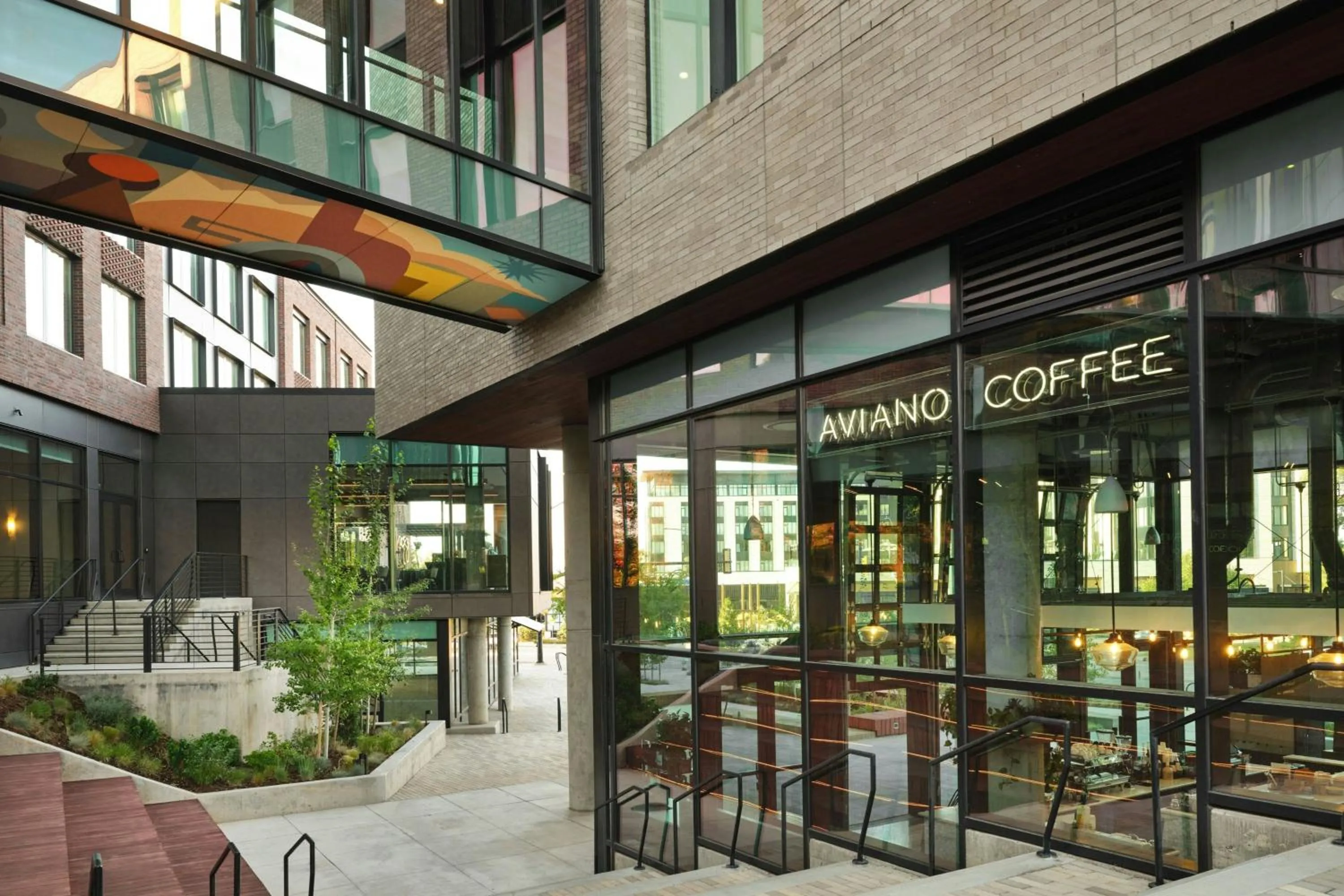 Restaurant/places to eat in Moxy Boulder University