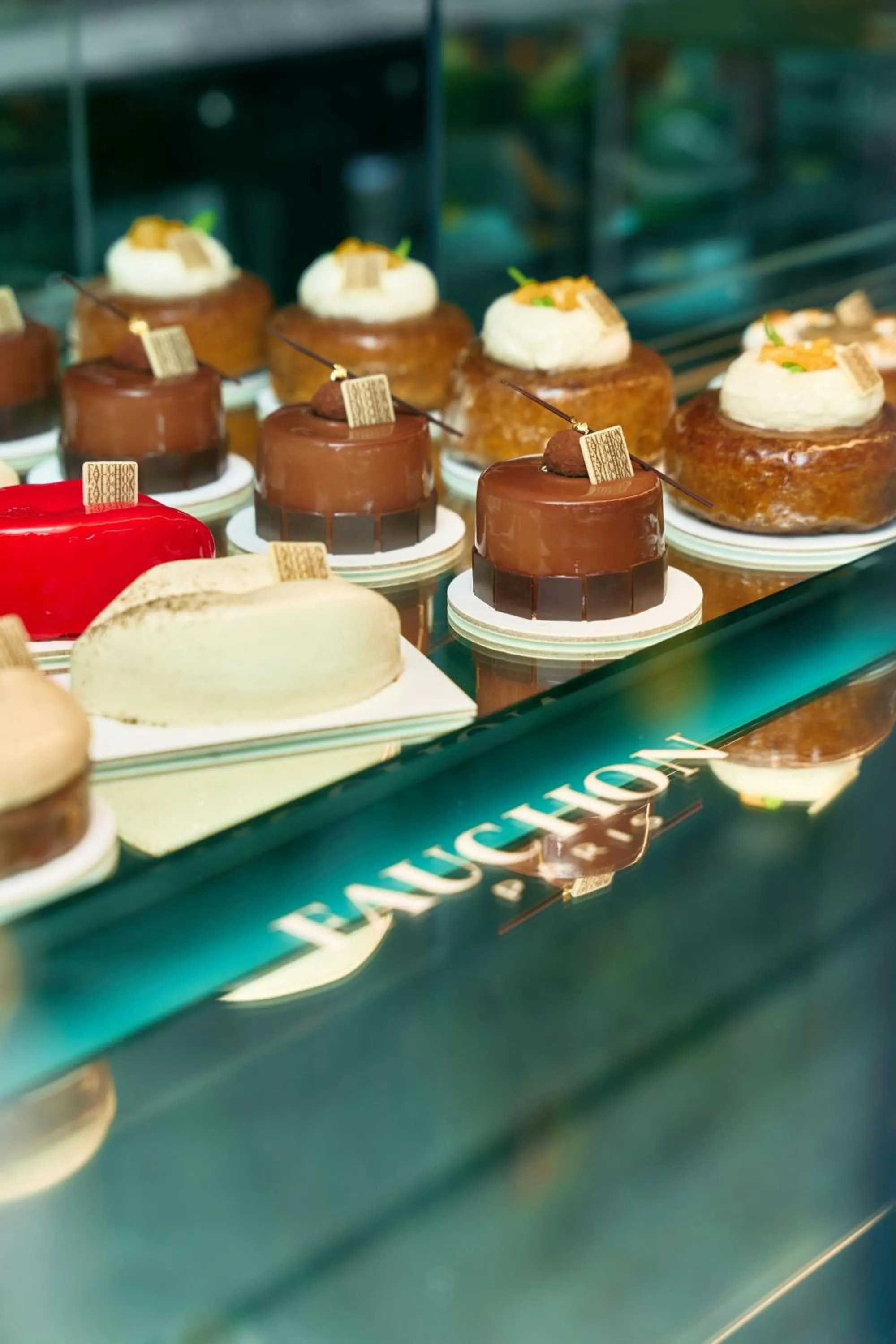 Restaurant/places to eat in The St. Regis Al Mouj Muscat Resort