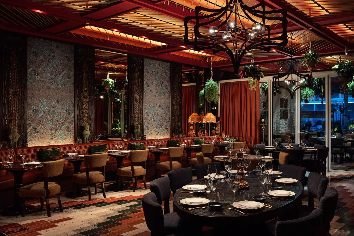 Restaurant/places to eat in The St. Regis Al Mouj Muscat Resort