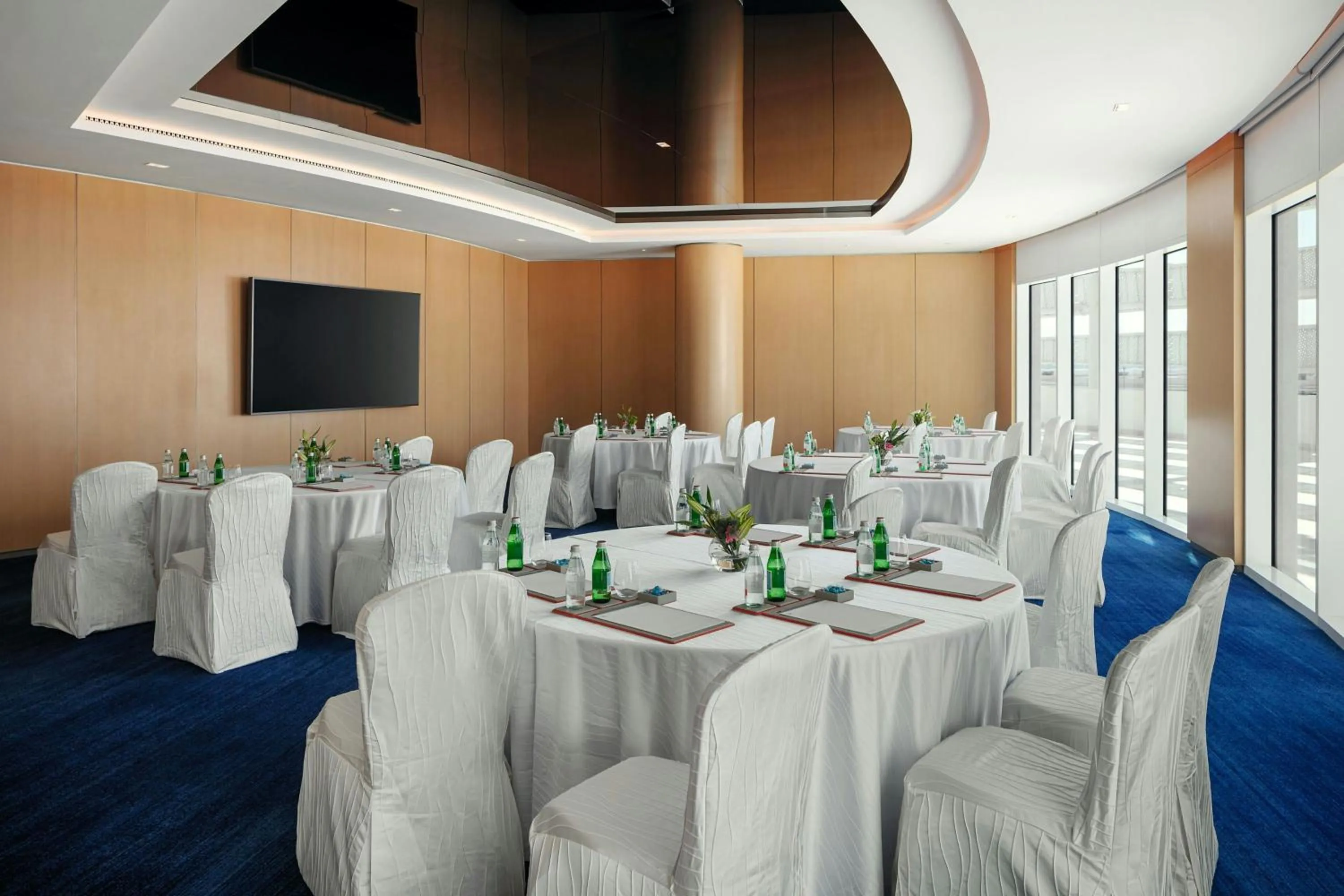 Meeting/conference room in The St. Regis Al Mouj Muscat Resort