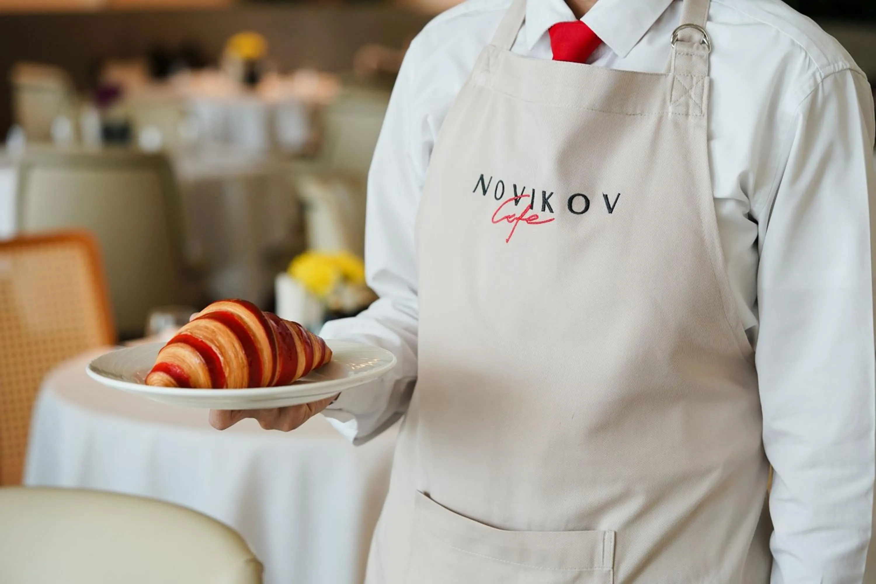 Restaurant/places to eat in The St. Regis Al Mouj Muscat Resort