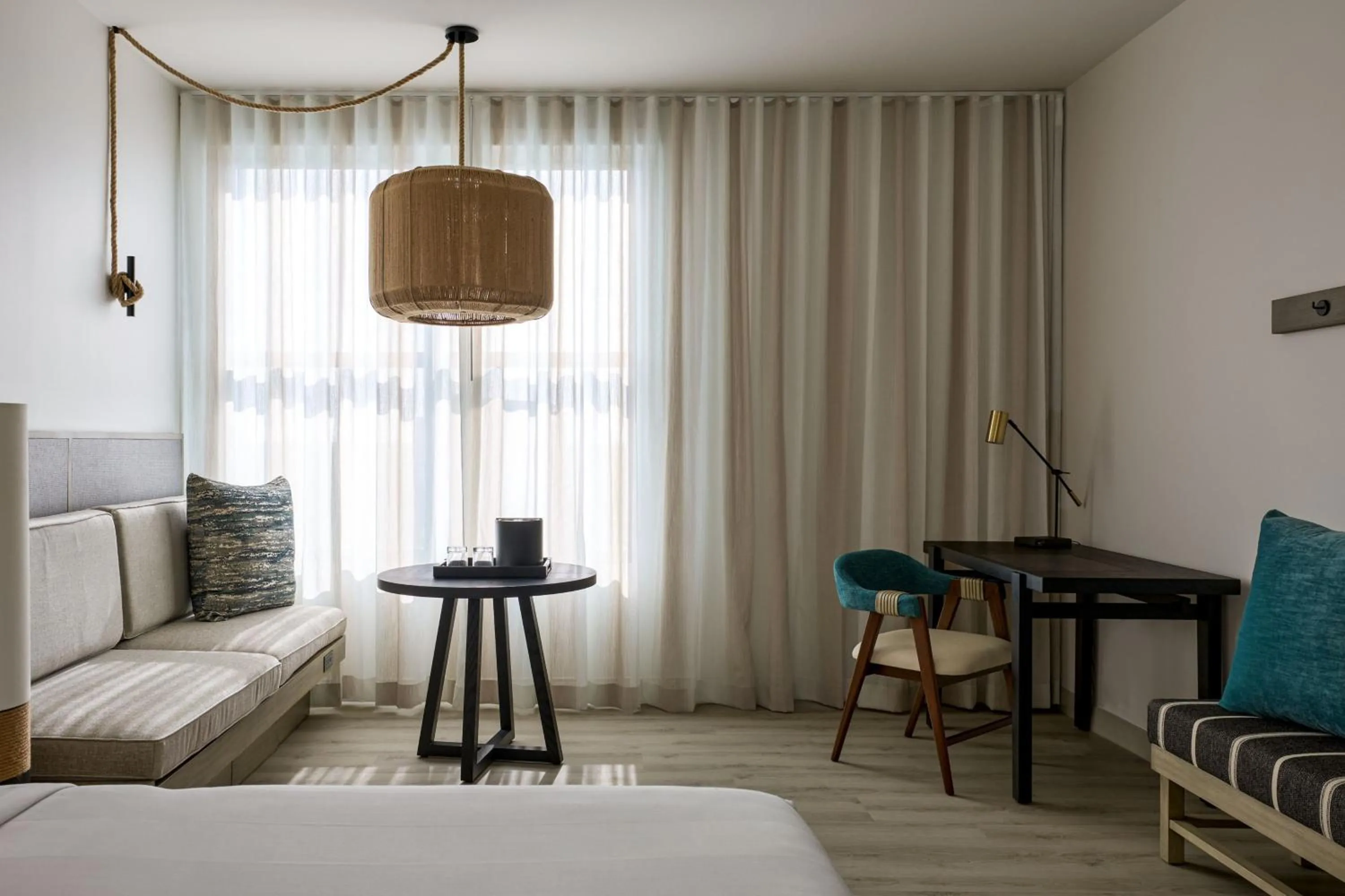 Photo of the whole room, Bed in Palmetto Marriott Resort & Spa