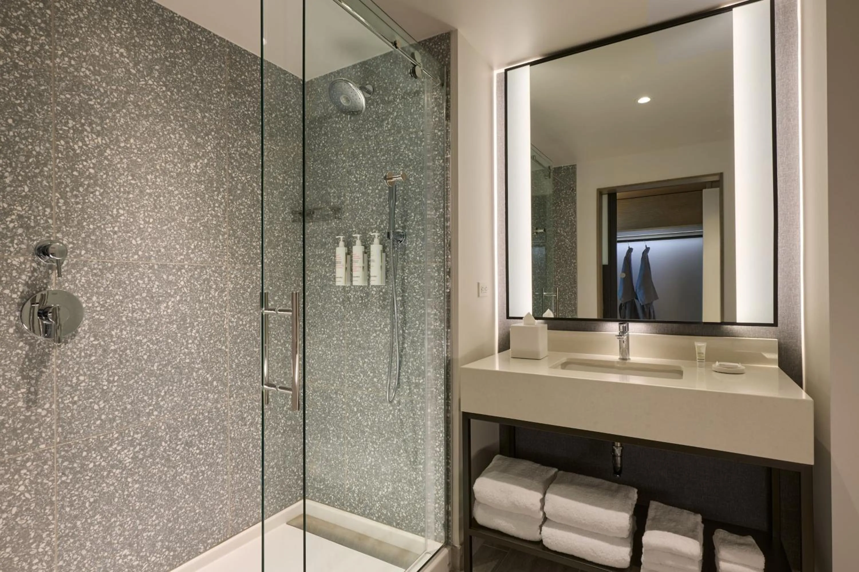 Bathroom in Palmetto Marriott Resort & Spa