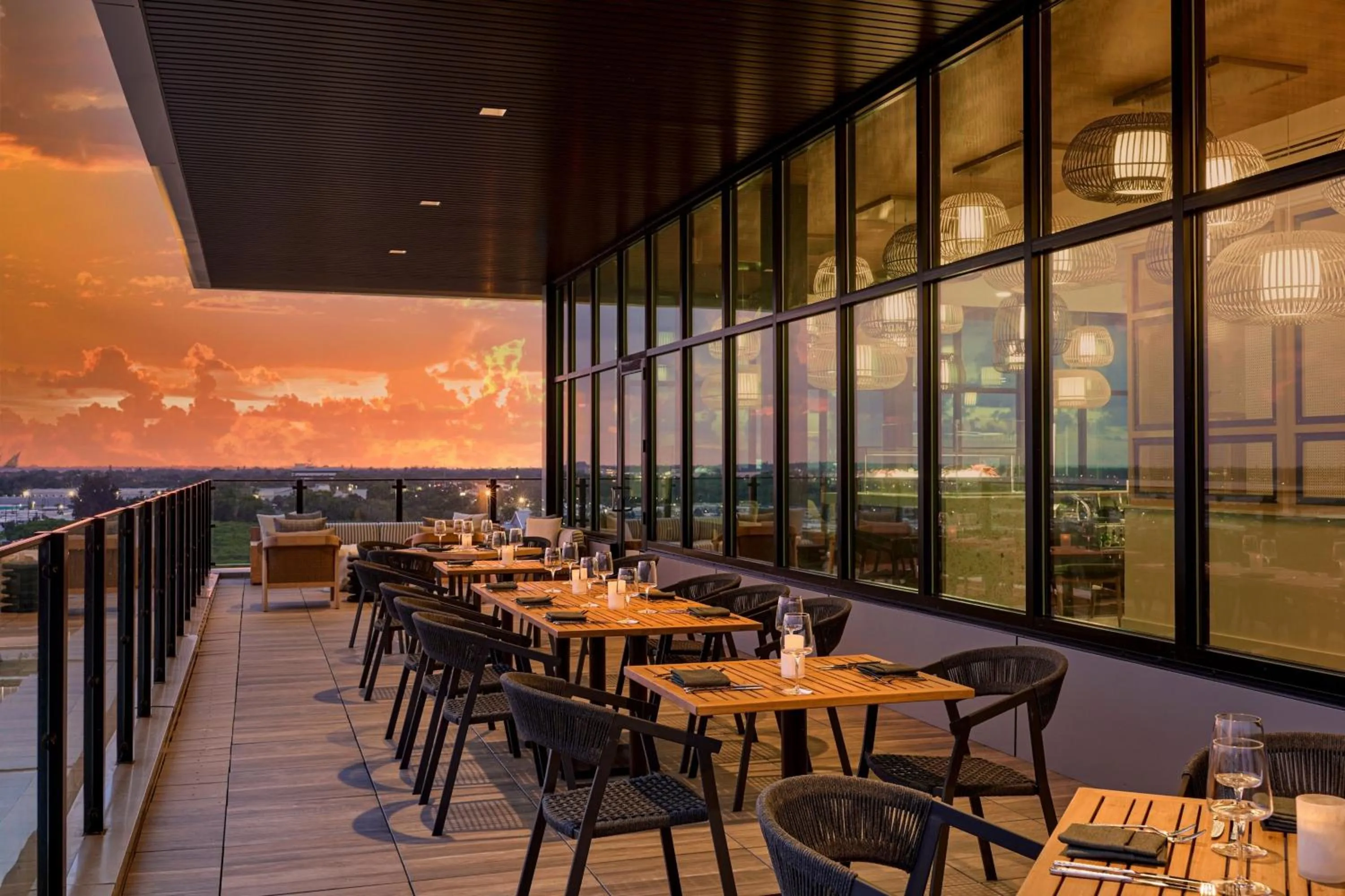 Restaurant/places to eat in Palmetto Marriott Resort & Spa