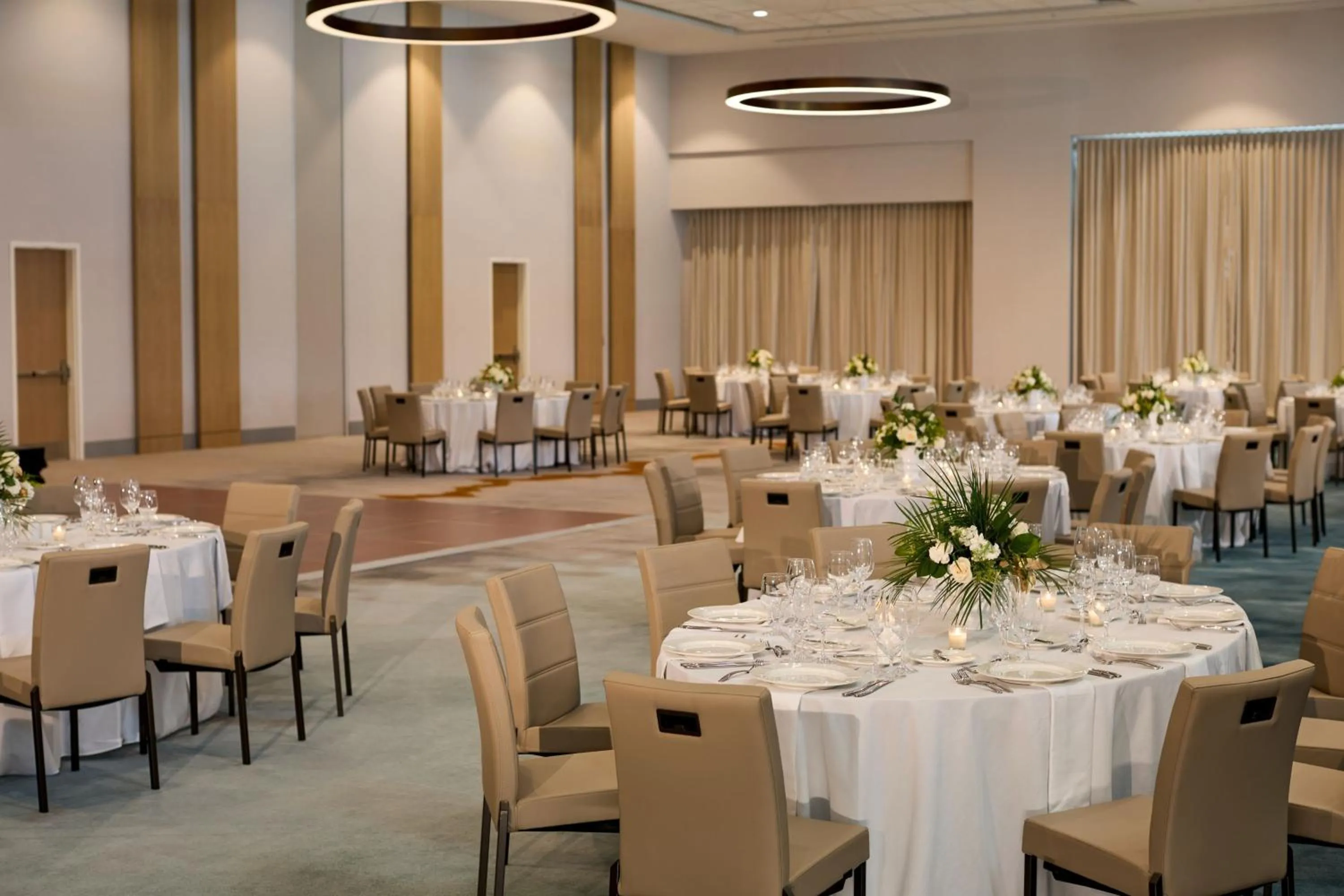 Meeting/conference room in Palmetto Marriott Resort & Spa