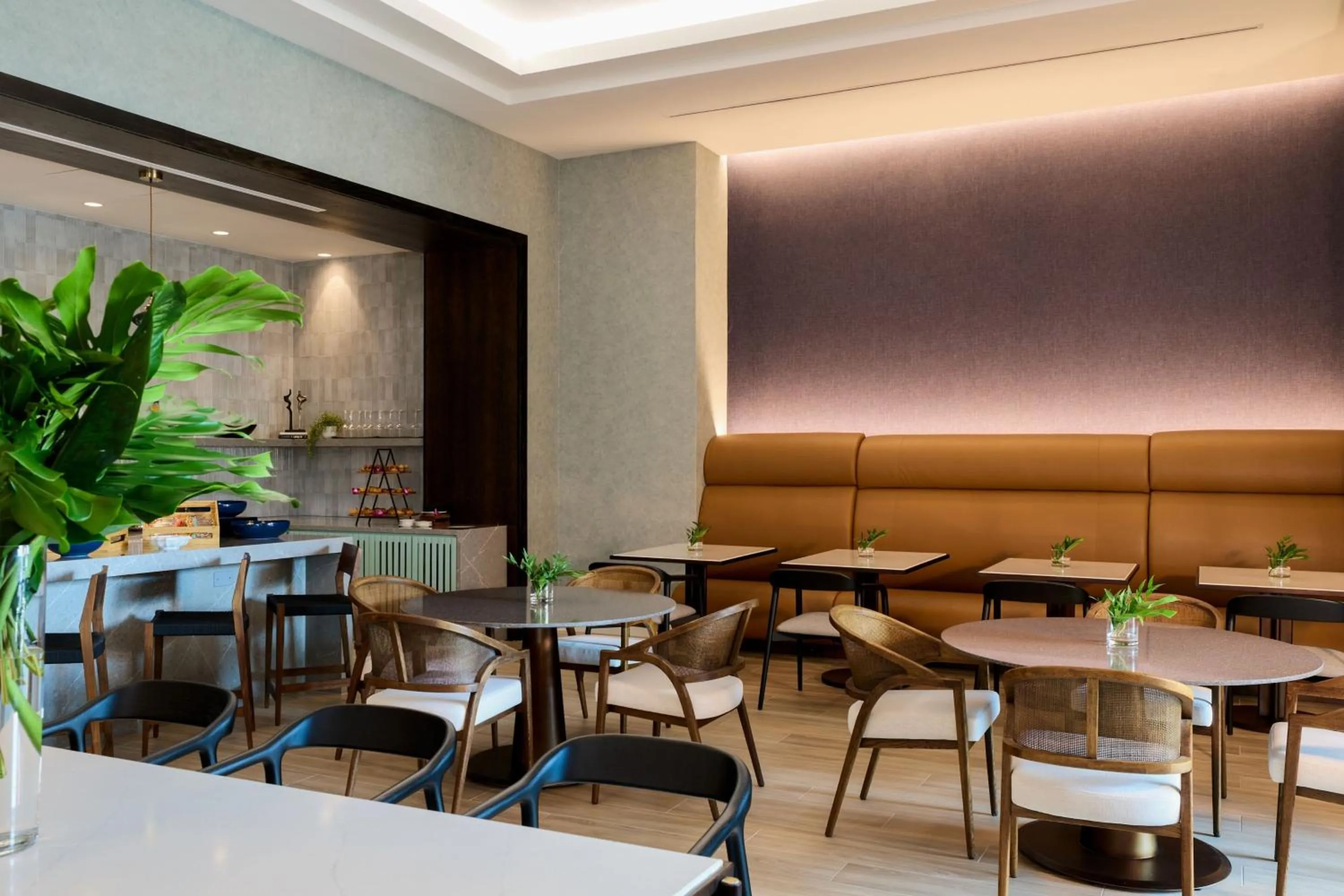 Lounge or bar in Palmetto Marriott Resort & Spa