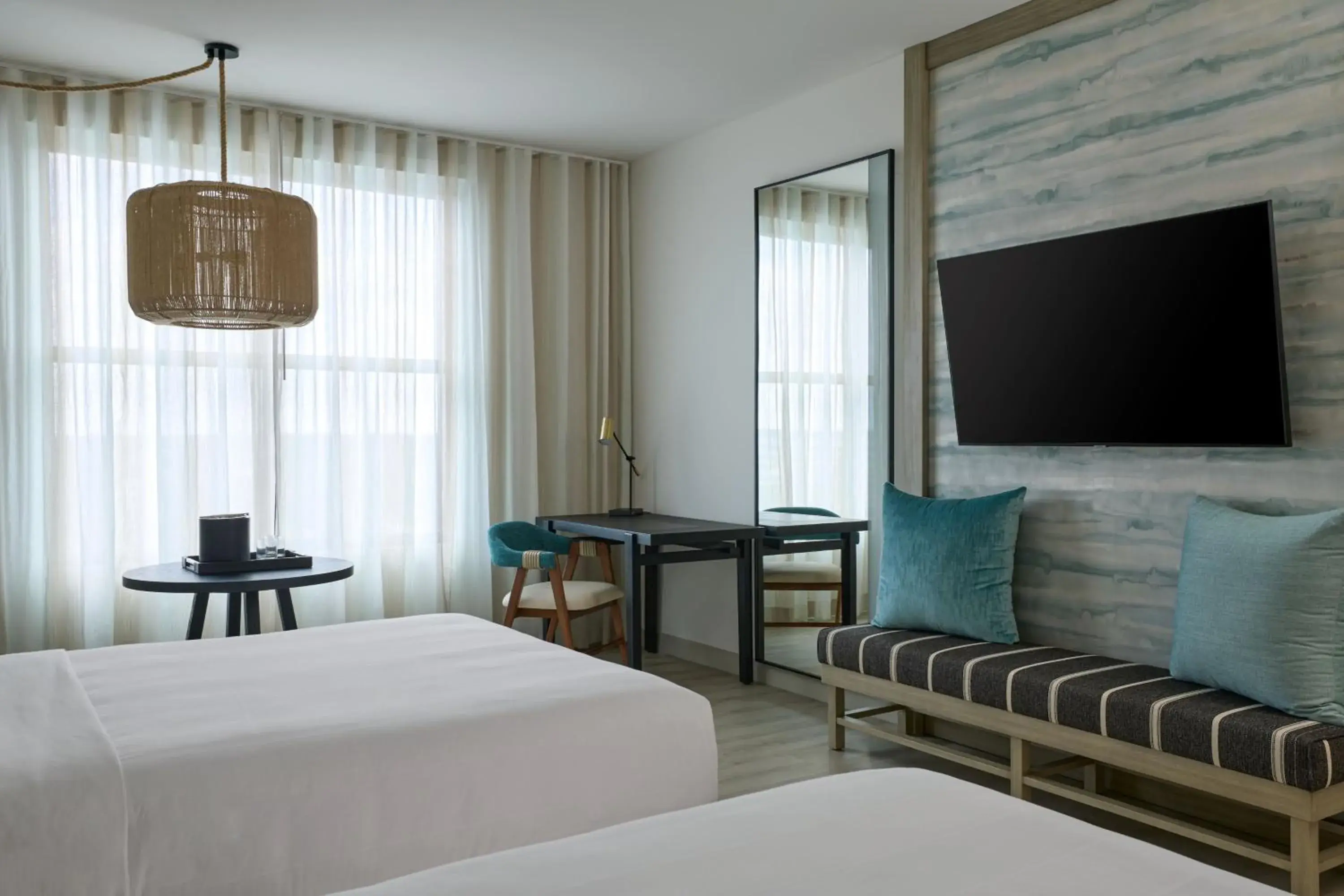 Queen Room with Two Queen Beds and Pool View in Palmetto Marriott Resort & Spa Queen Room with Two Queen Beds and Pool View in Palmetto Marriott Resort & Spa