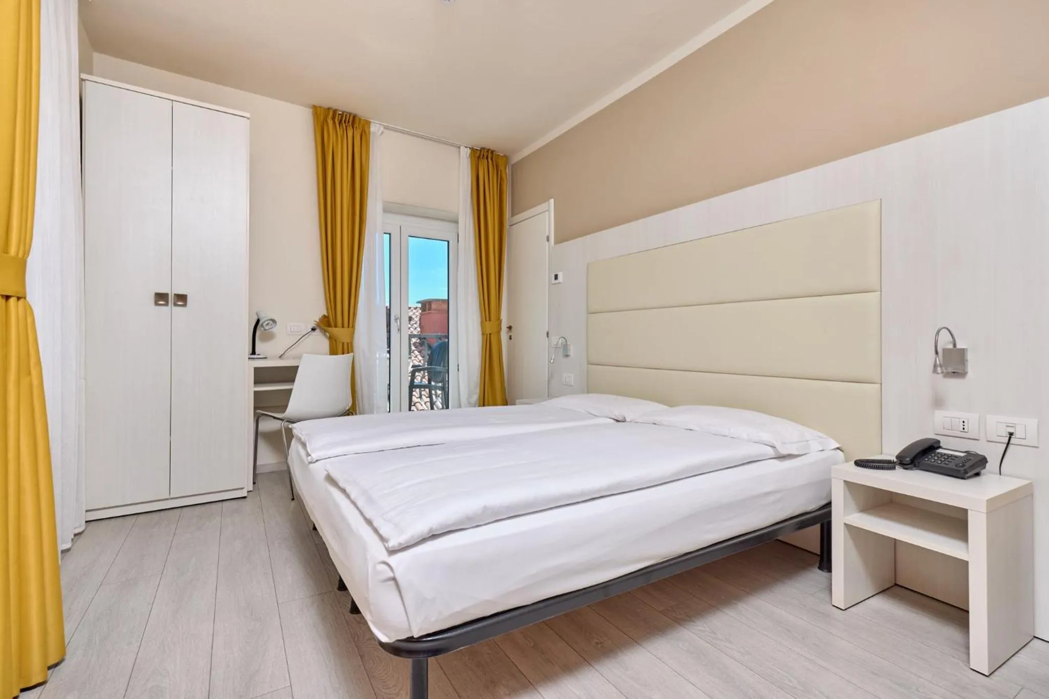 Photo of the whole room, Bed in Hotel Geier