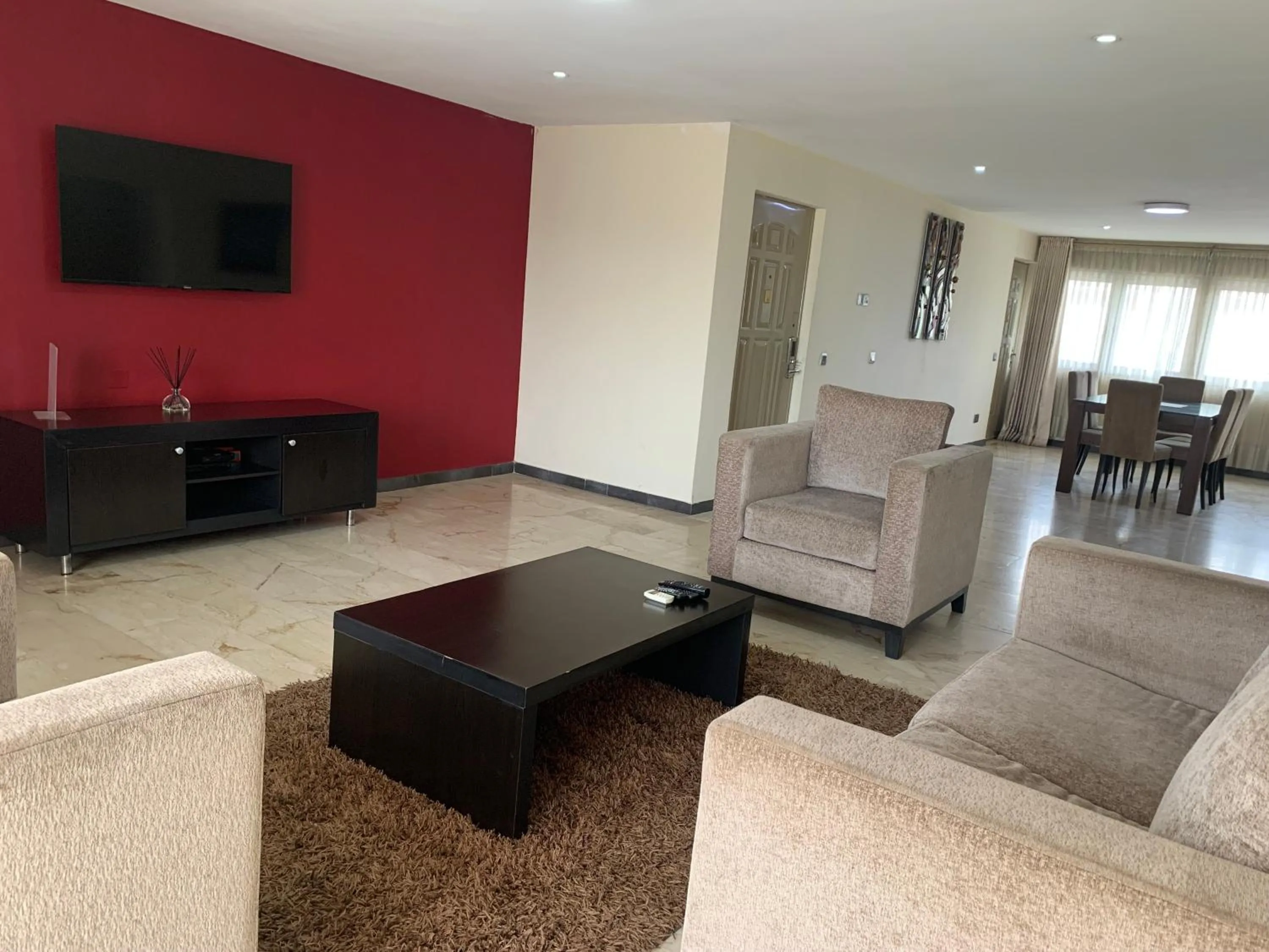 TV and multimedia in Emem Court - The Emem Apartment Collections