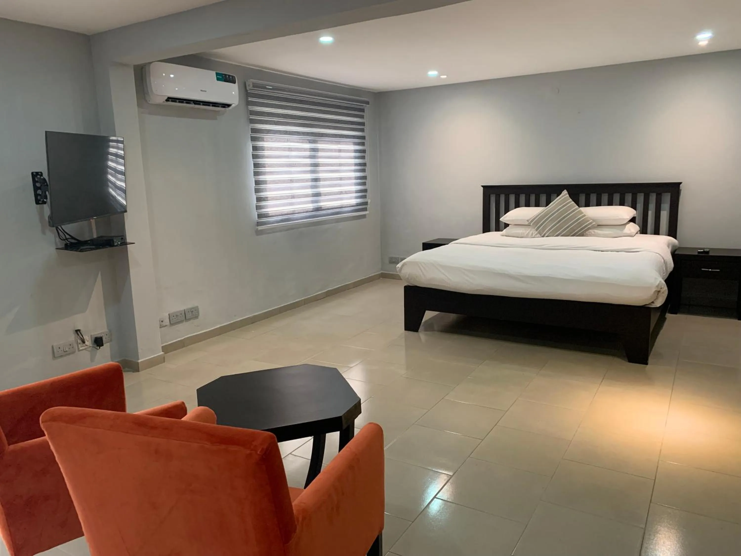 Bed in Emem Court - The Emem Apartment Collections