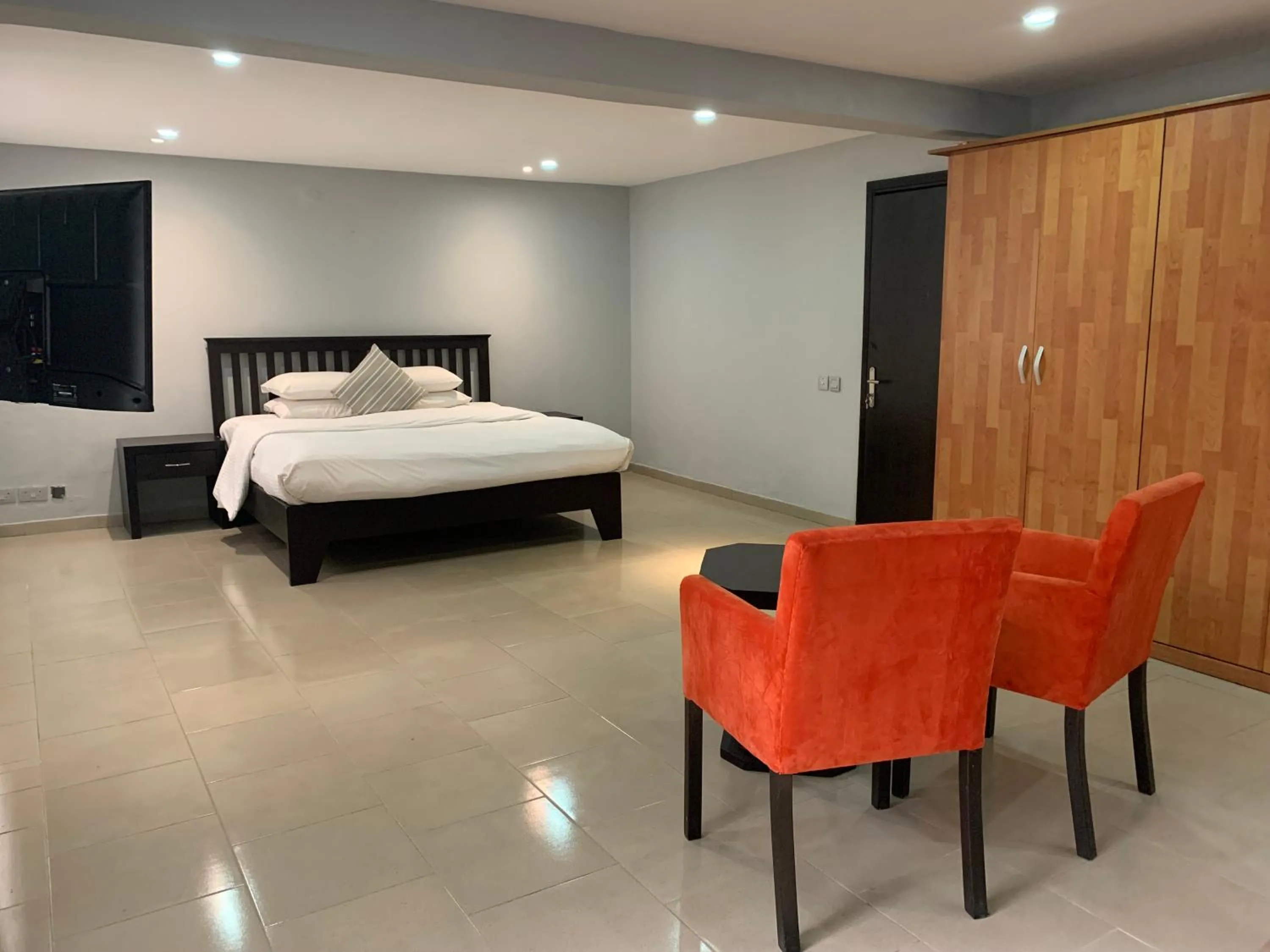 Bed in Emem Court - The Emem Apartment Collections
