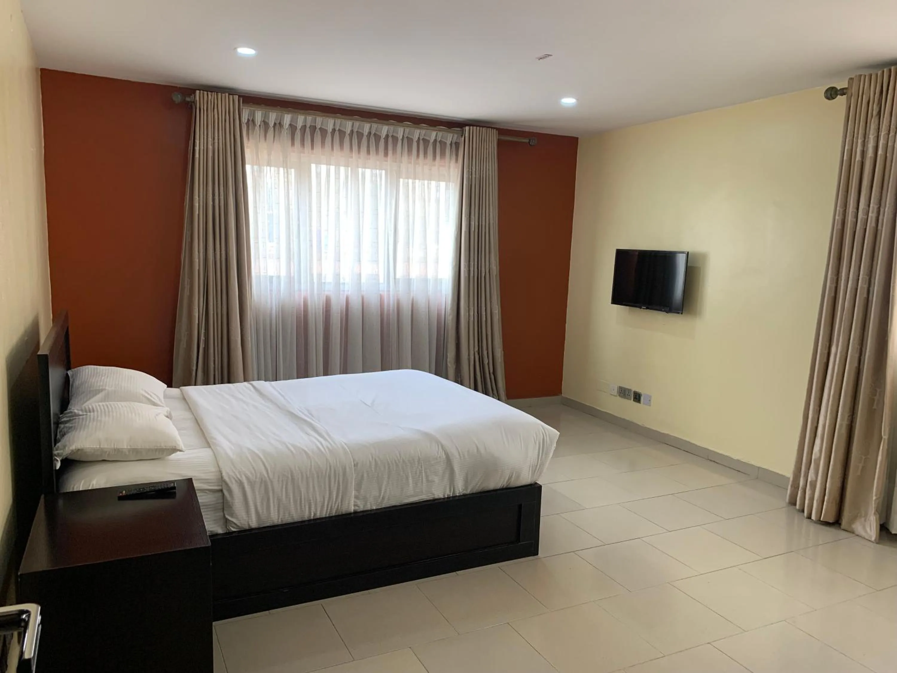 Bed in Emem Court - The Emem Apartment Collections