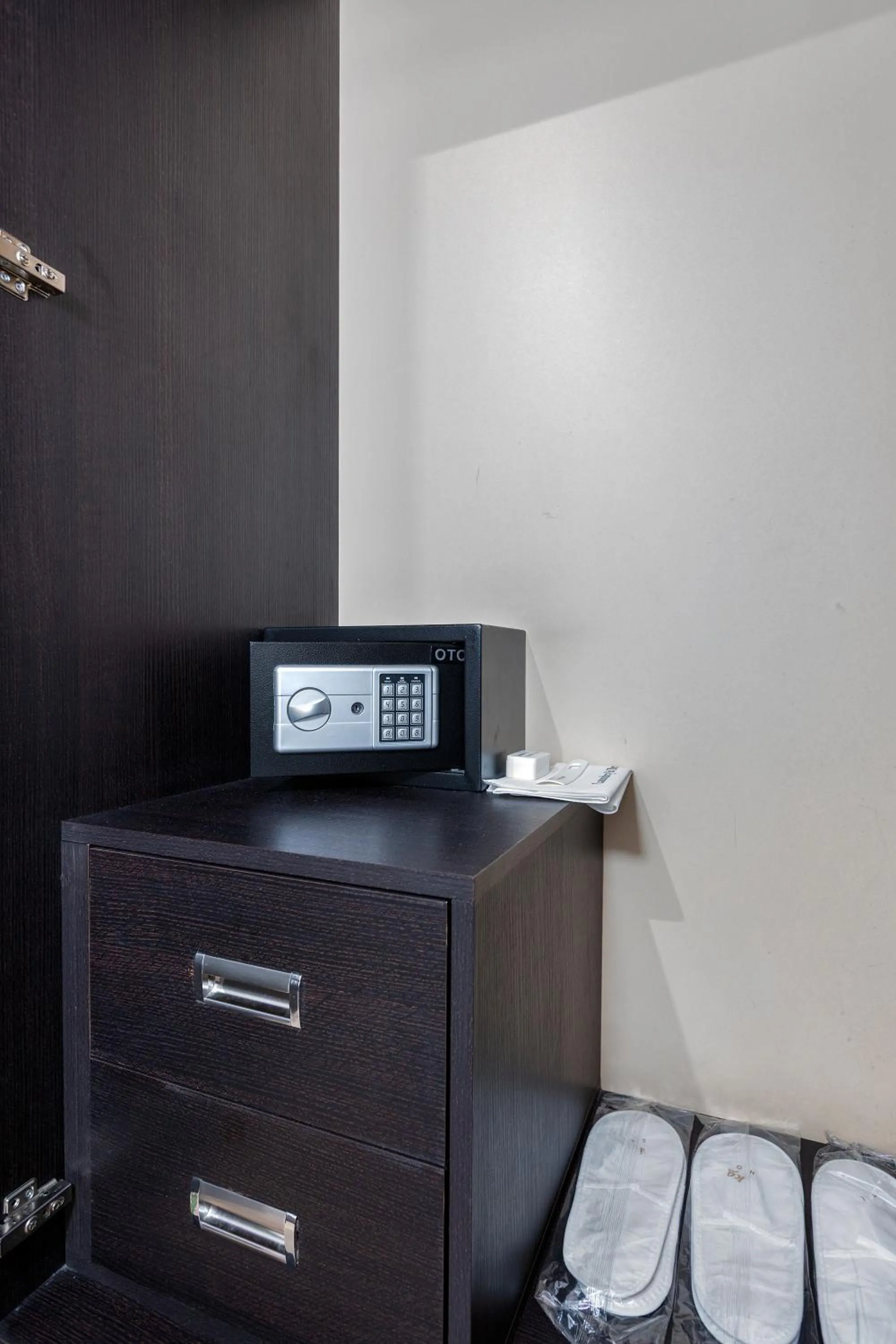 safe in Kalasi Hotel