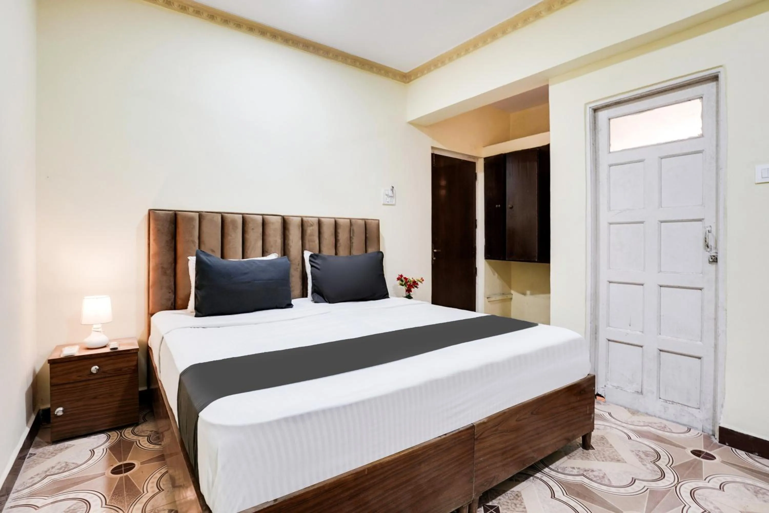 Bedroom, Bed in Collection O Calangute