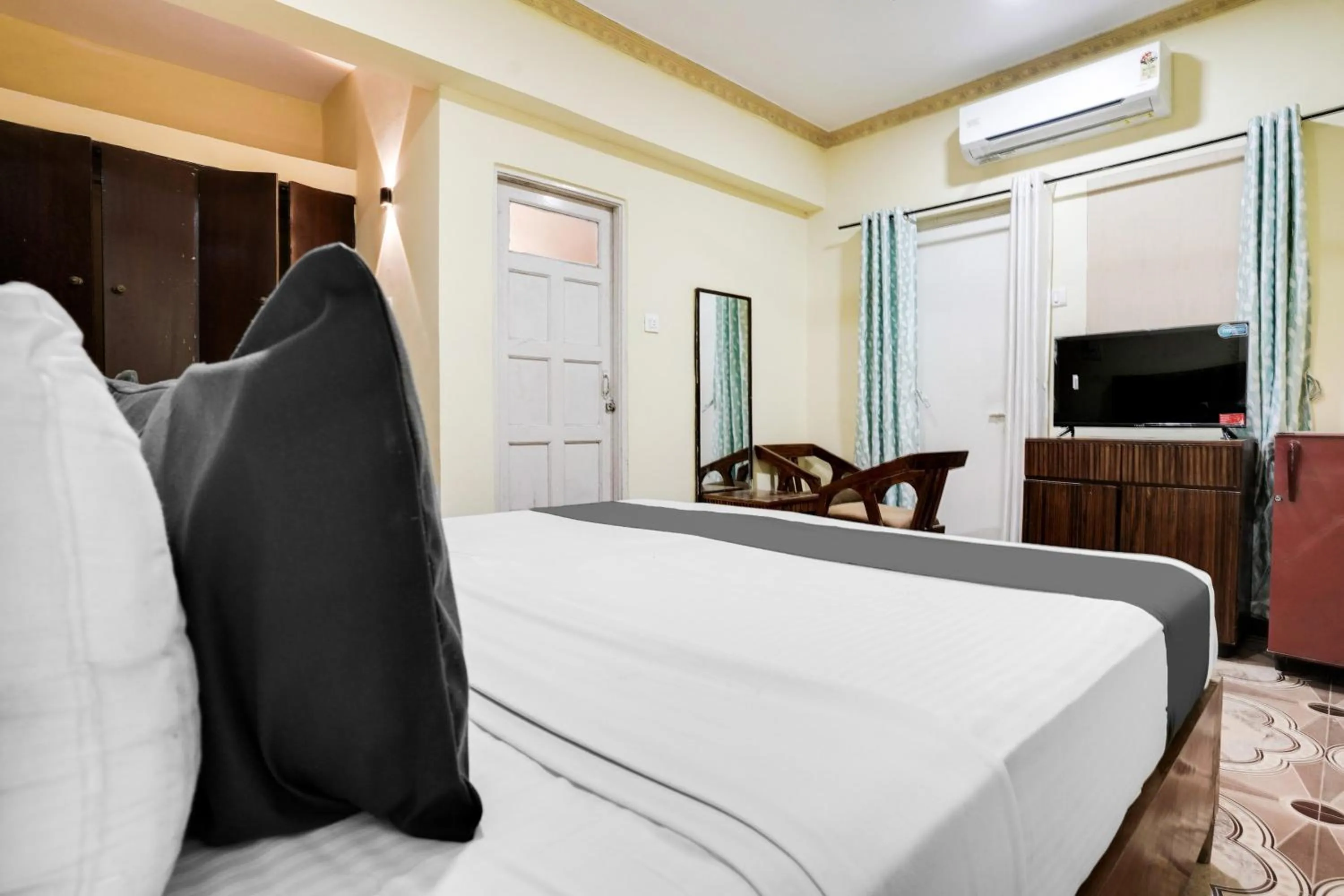 Bedroom in Collection O Calangute