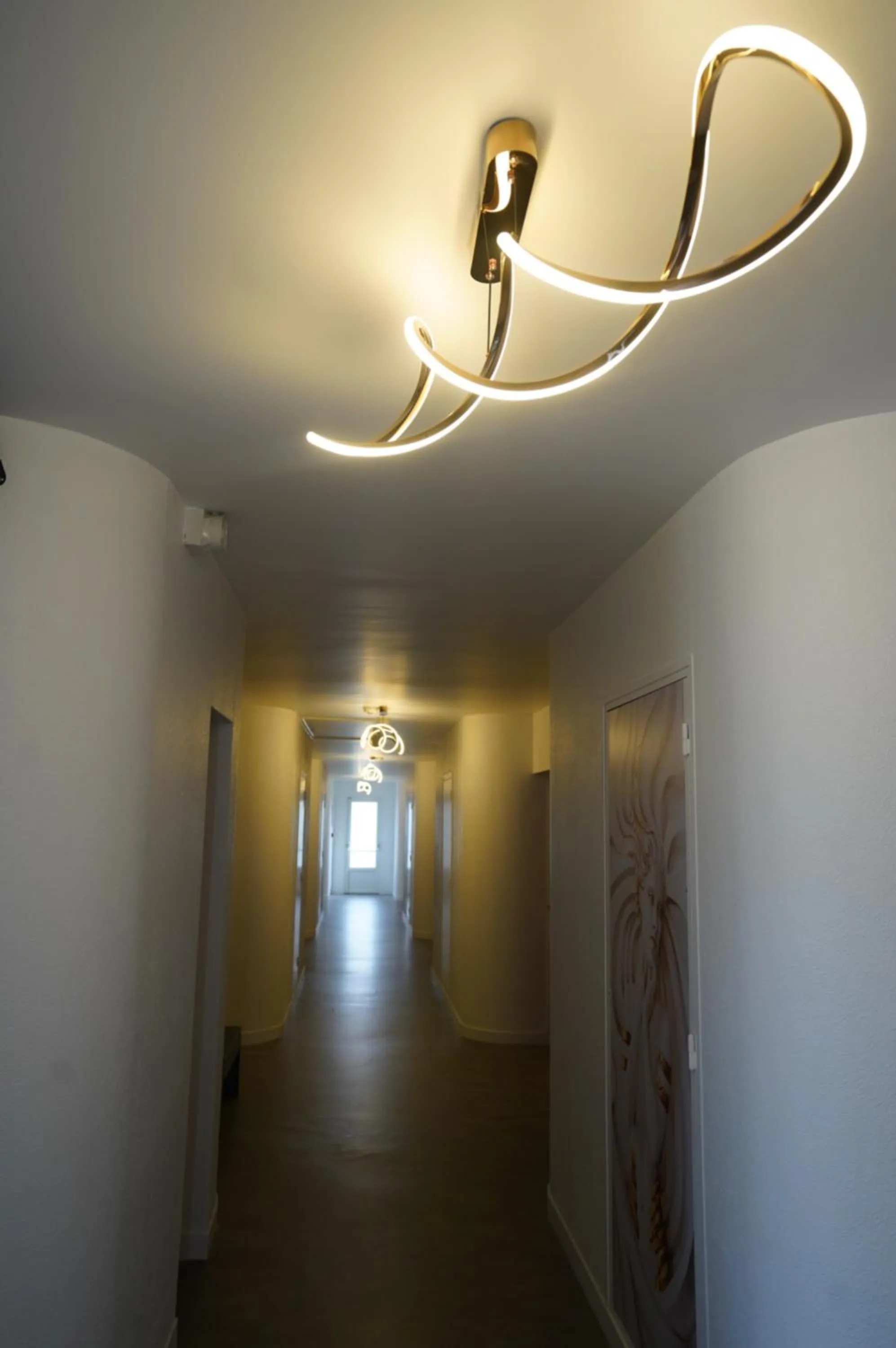 Property building in Anaïs Hôtel Bourges Nord Saint-Doulchard