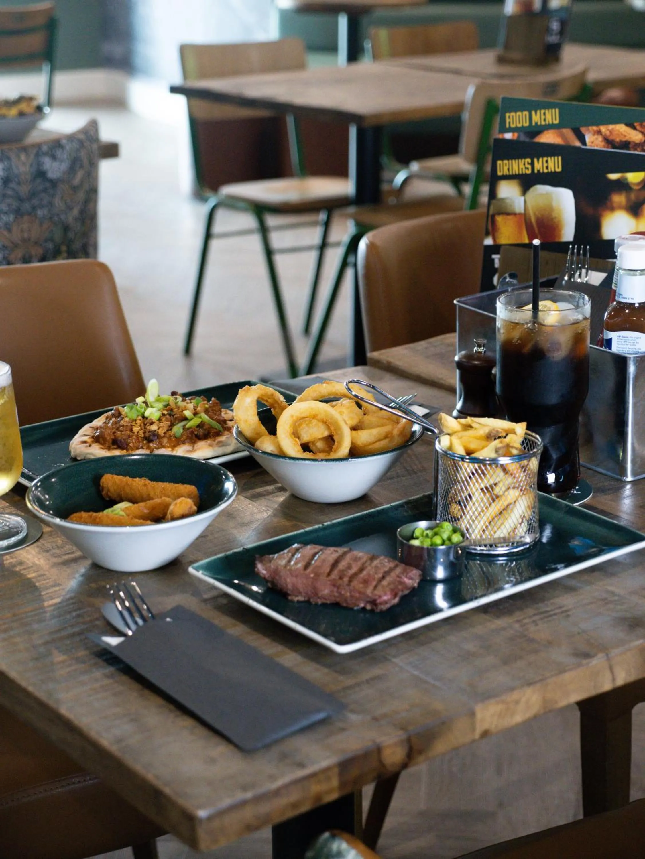 Restaurant/places to eat in Marian Resort And Spa