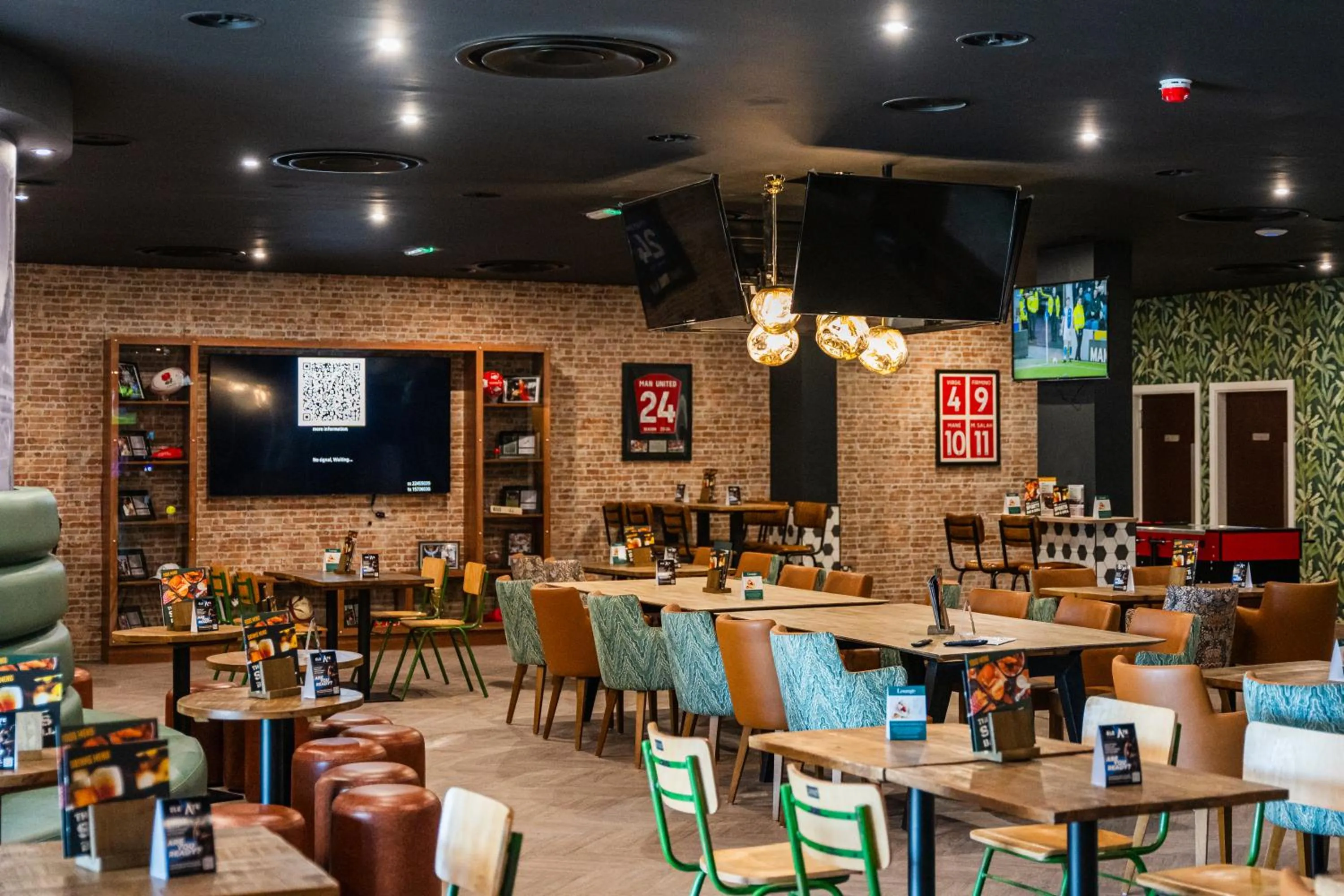Restaurant/places to eat in Marian Resort And Spa