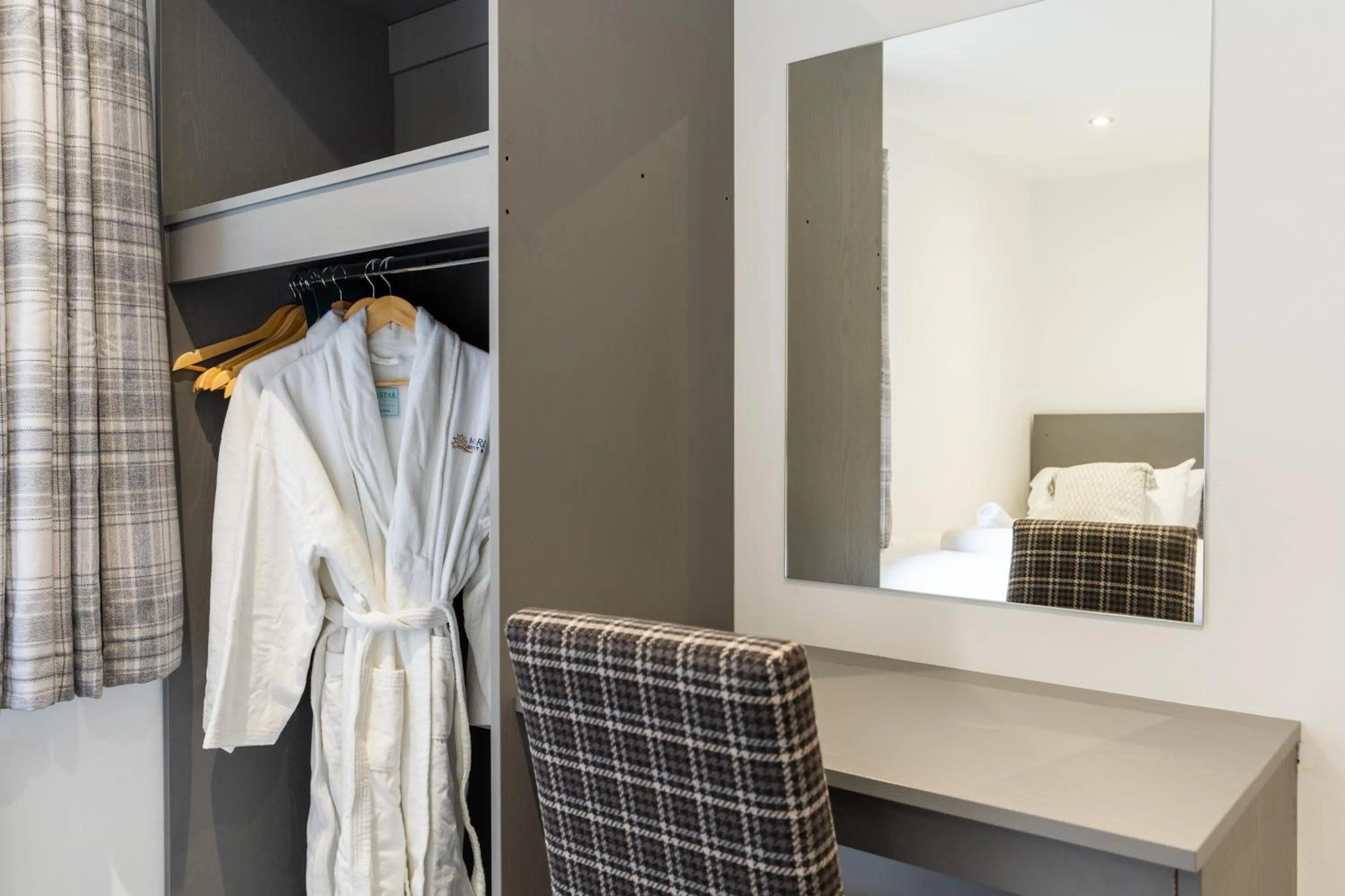 Bed in Marian Resort And Spa