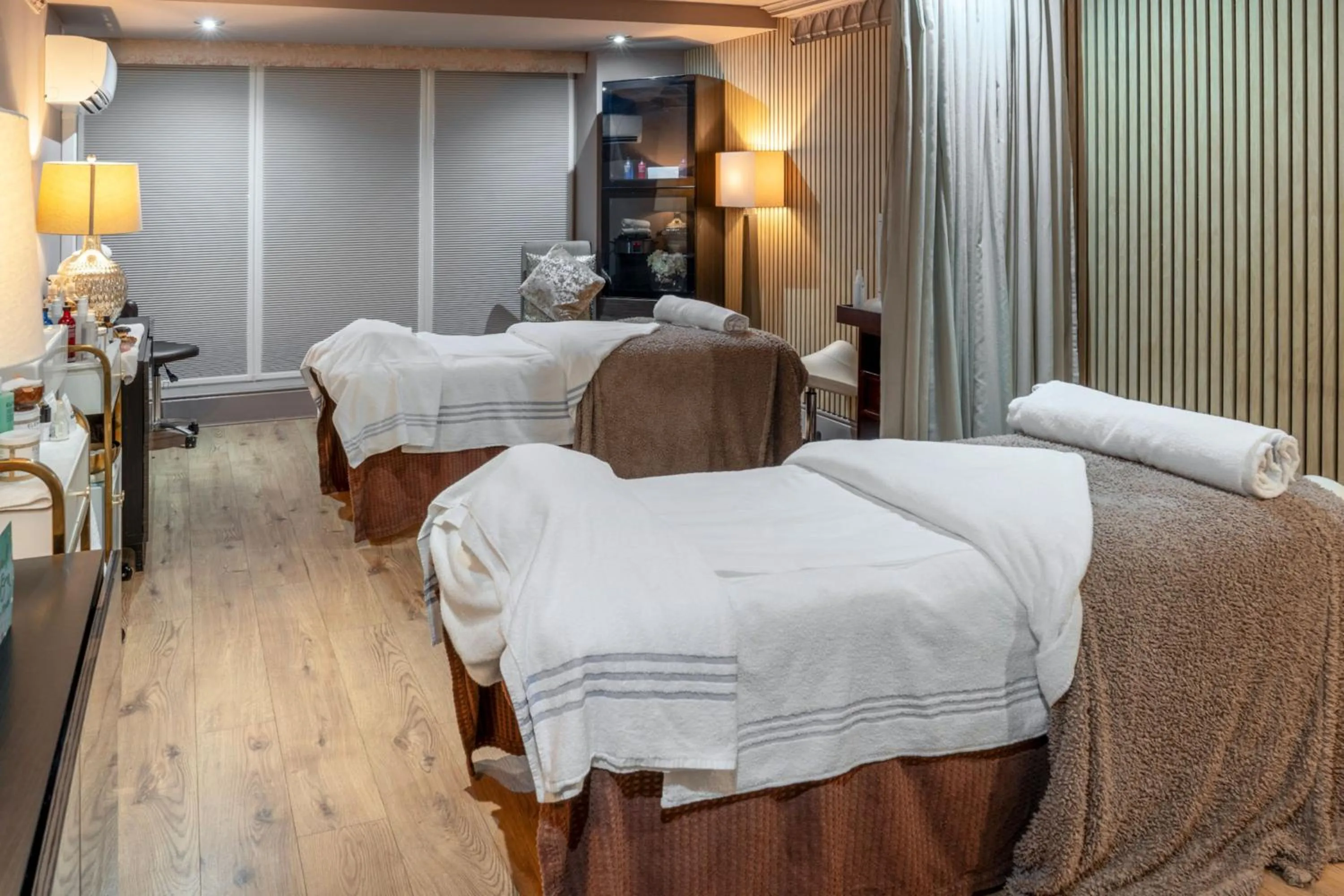 Spa and wellness centre/facilities, Bed in Bosworth Hall Hotel