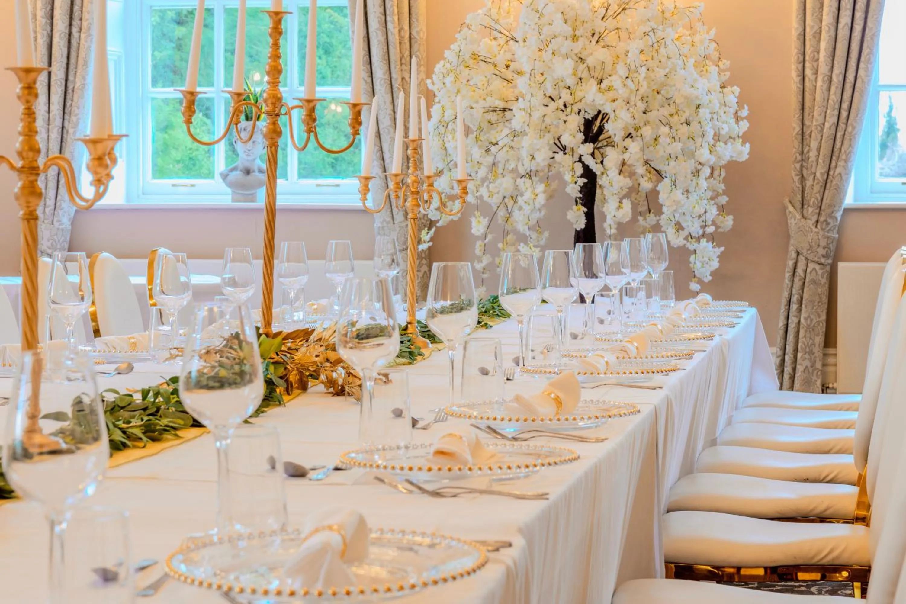 wedding in Bosworth Hall Hotel