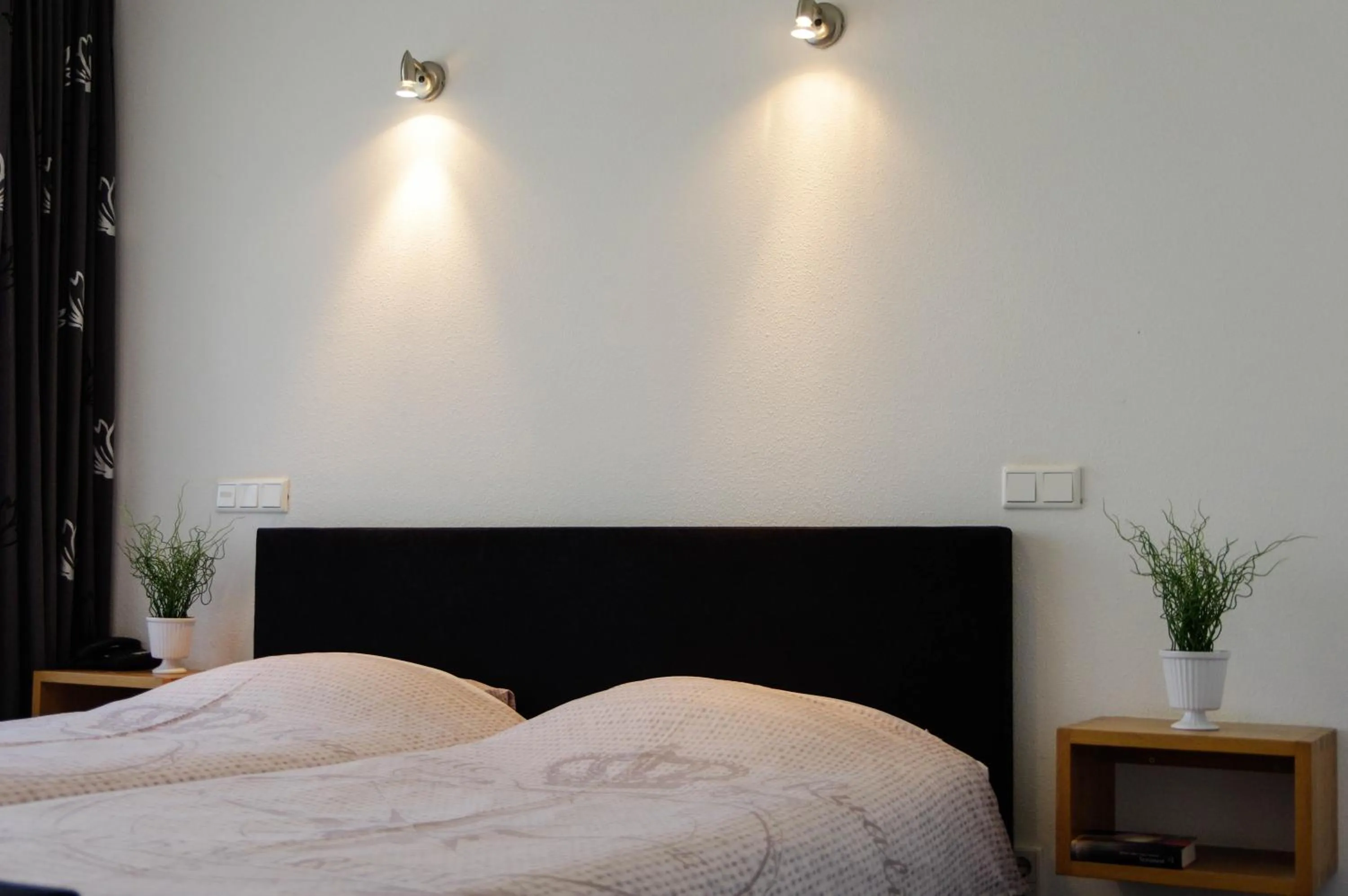 Bed in Hotel and Restaurant van Saaze