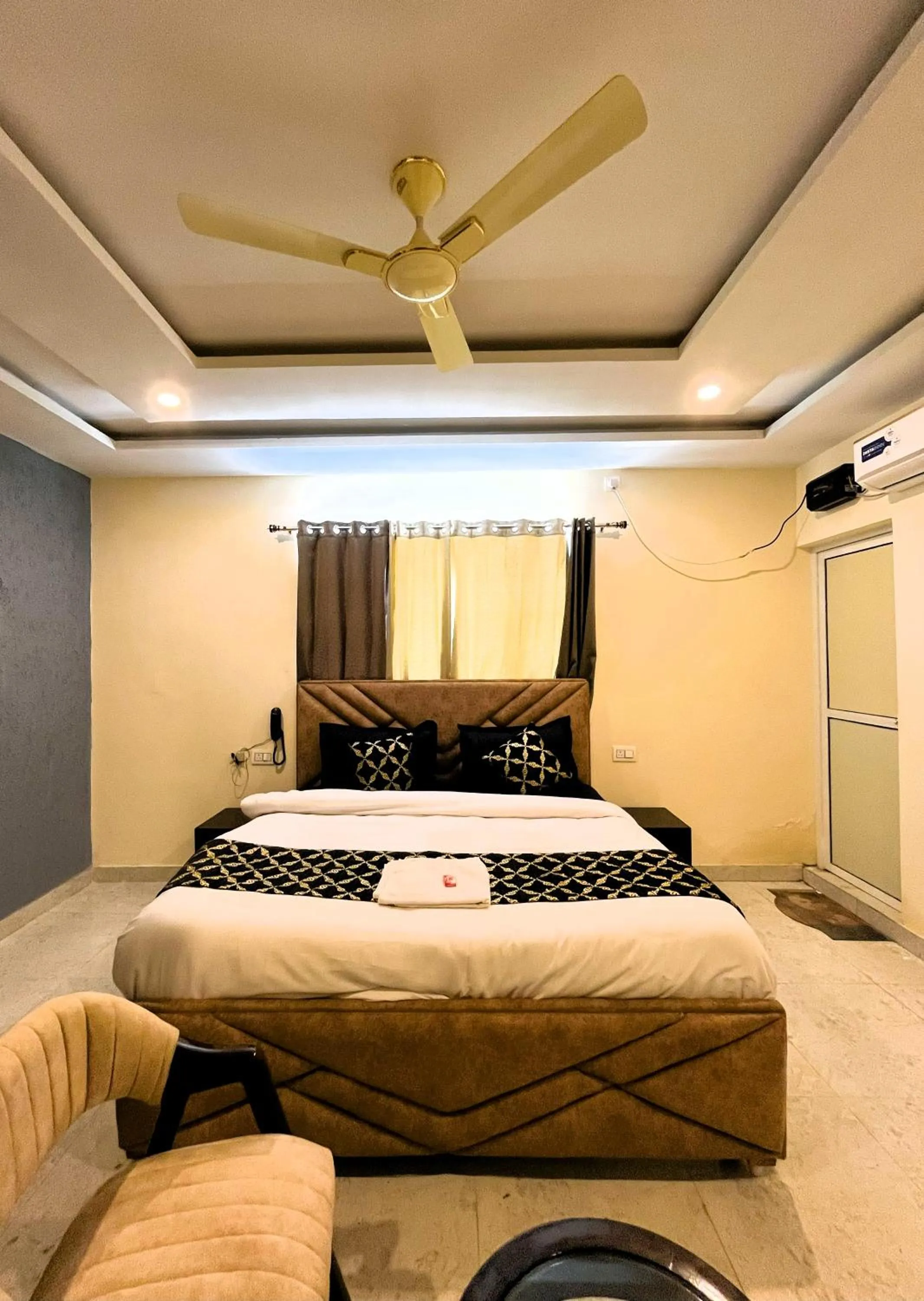 Bed in Hotel Grand Parador