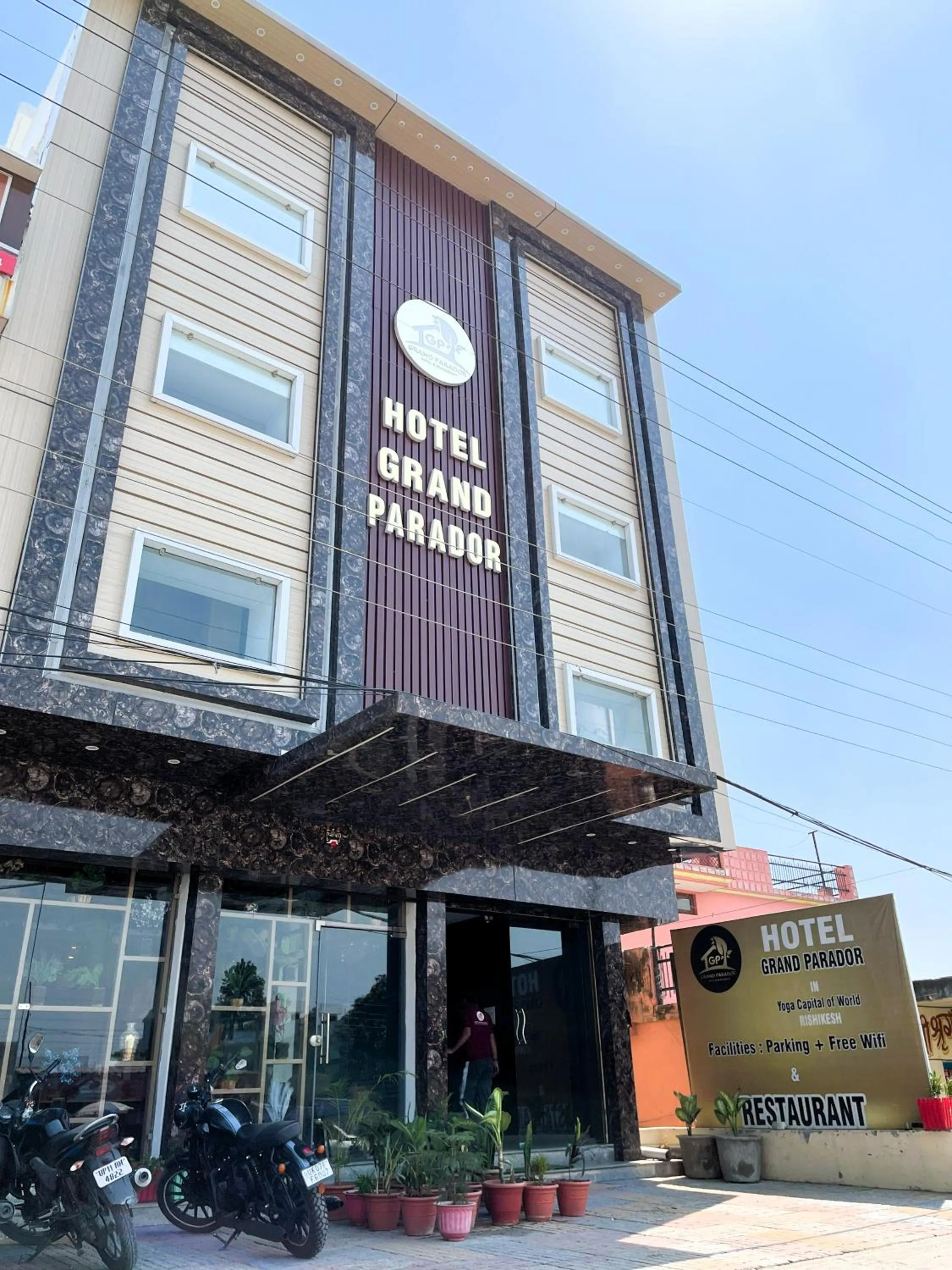 Property building in Hotel Grand Parador